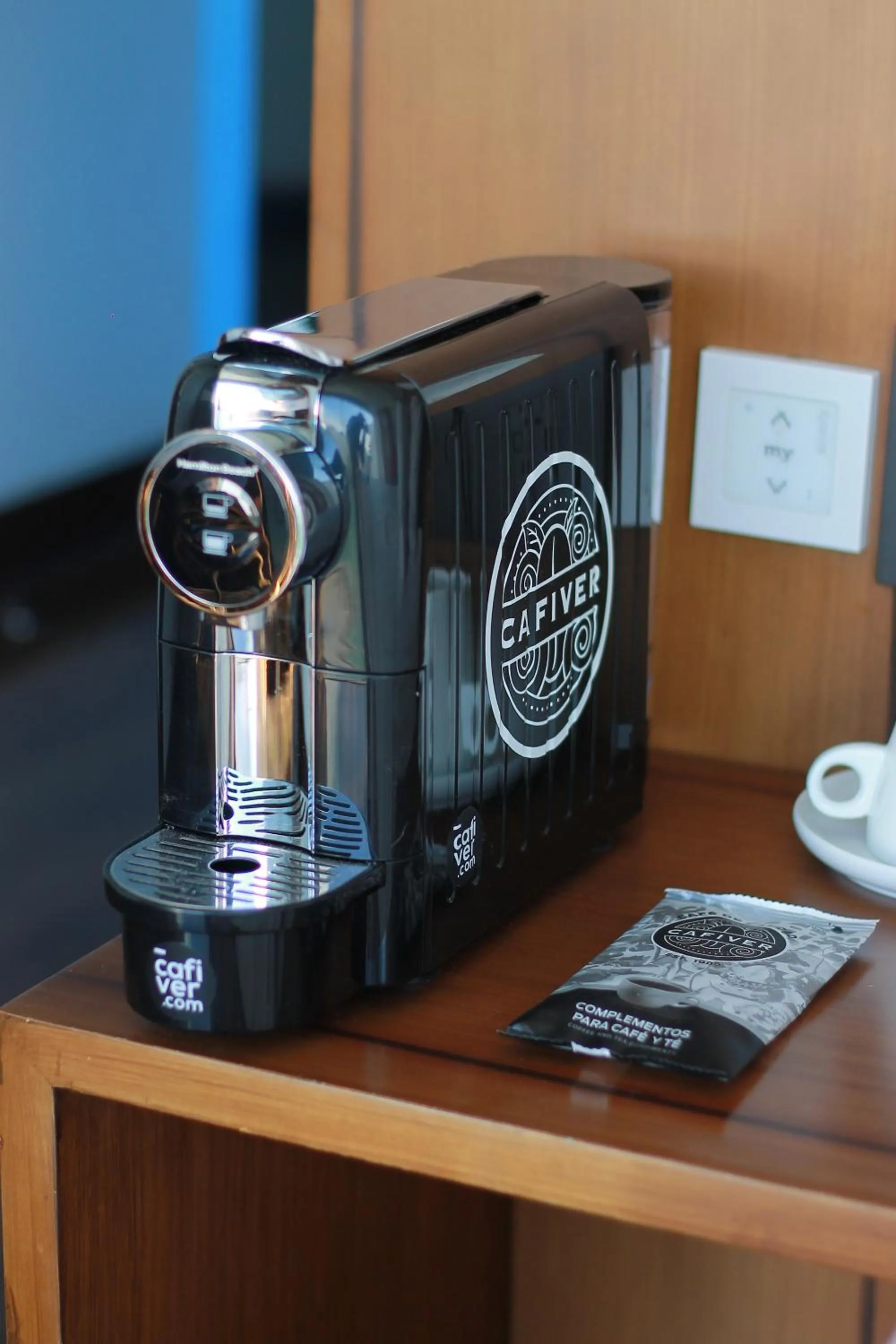 Coffee/tea facilities in Ikonik Hotel Puebla