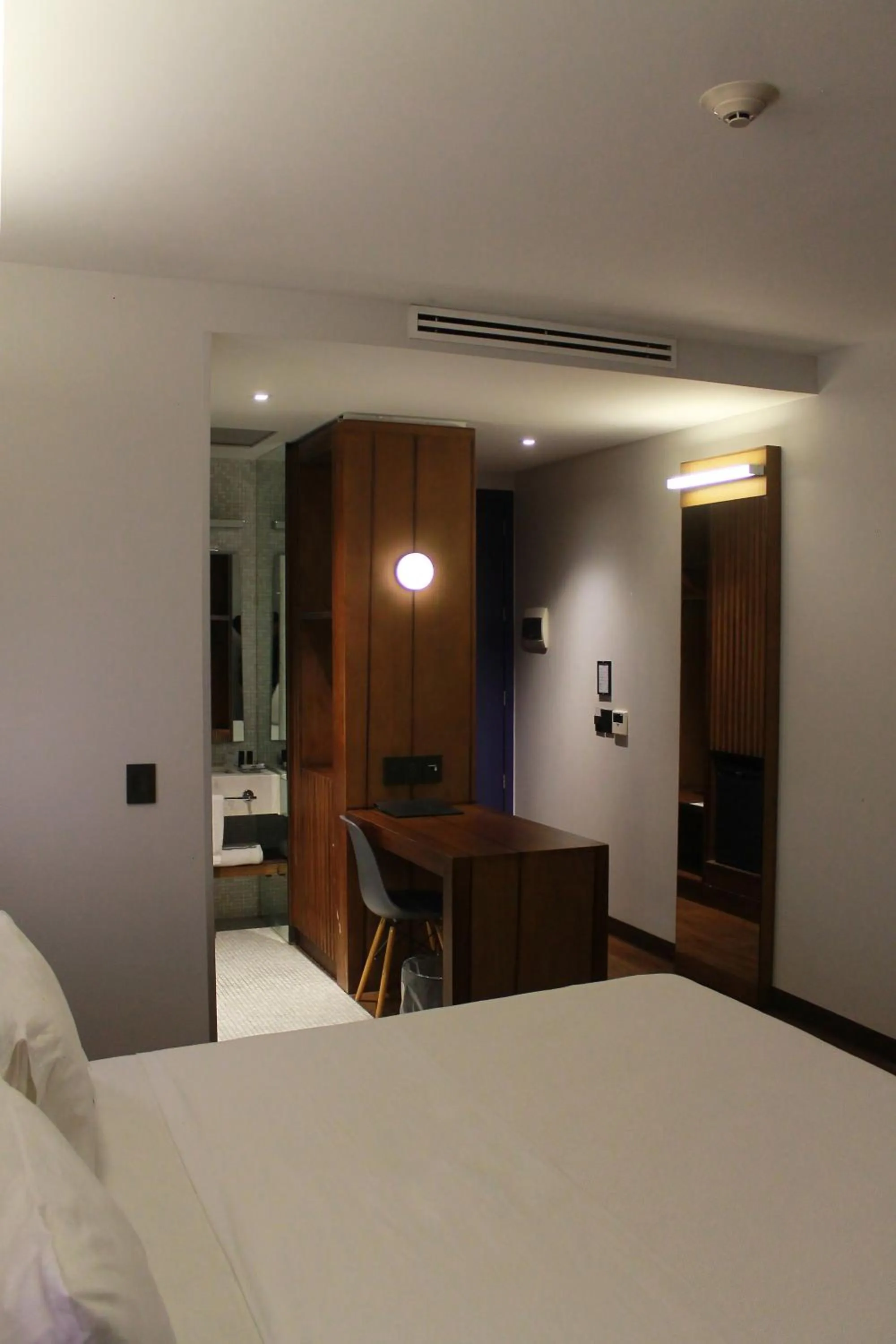 Photo of the whole room, Bed in Ikonik Hotel Puebla