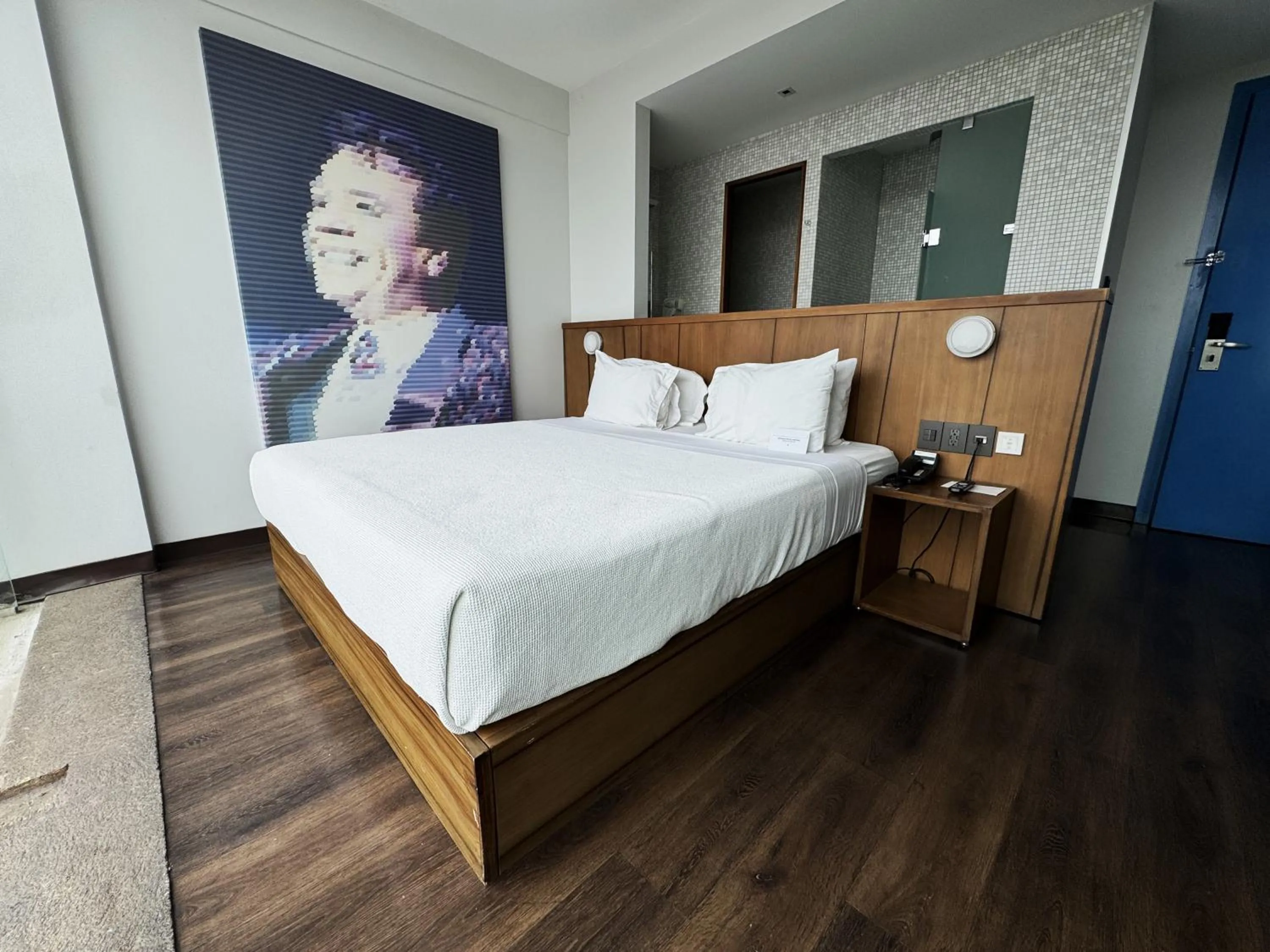 Balcony/Terrace, Bed in Ikonik Hotel Puebla