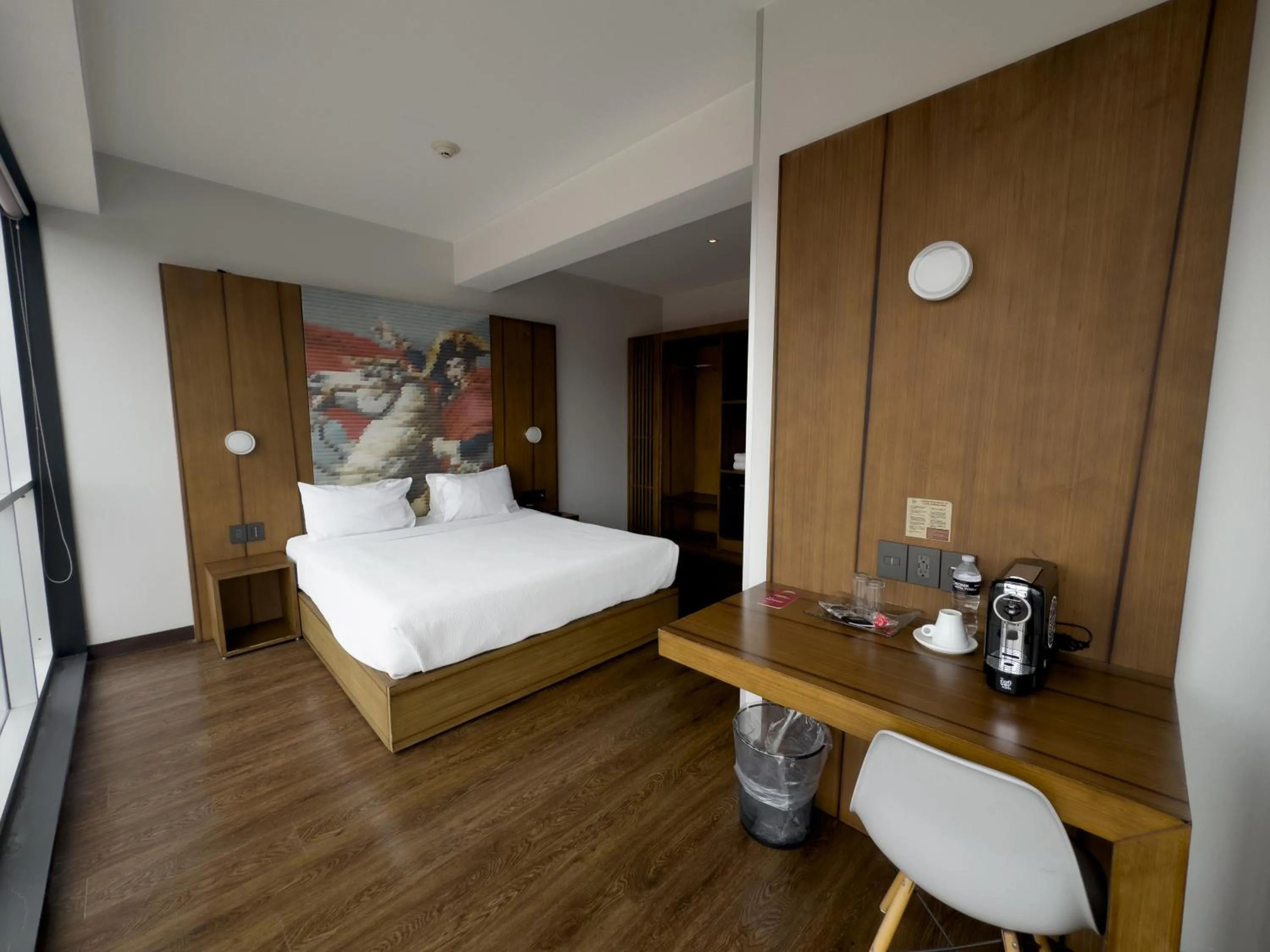 Photo of the whole room, Bed in Ikonik Hotel Puebla