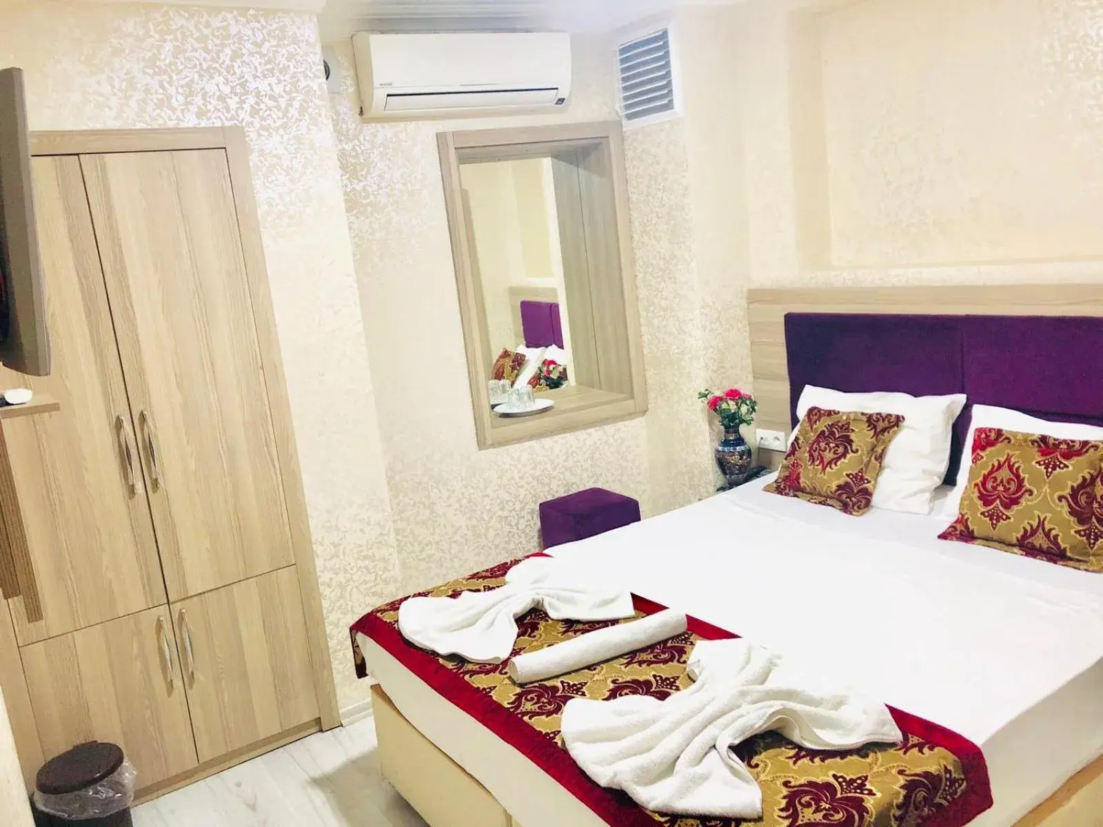 Decorative detail, Bed in Theodian Hotel Decorative detail, Bed in Theodian Hotel