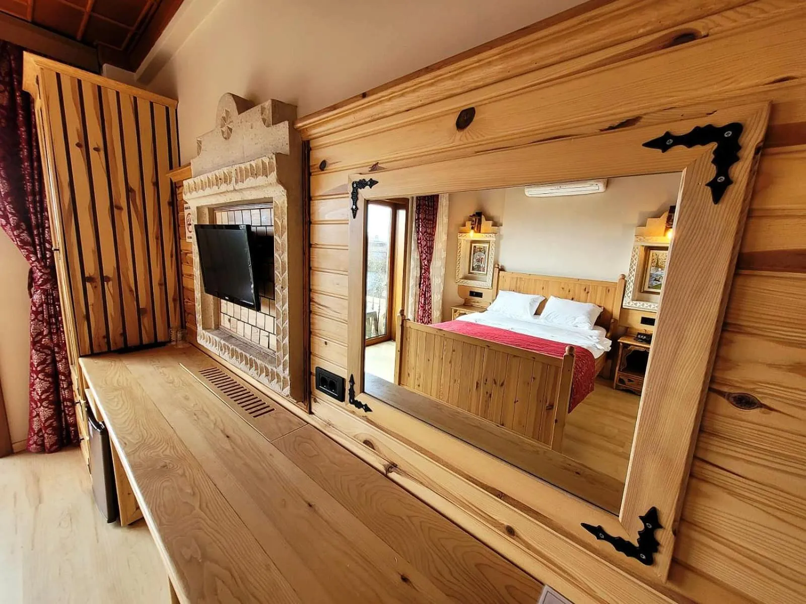 Bedroom, Bed in Saruhan Hotel