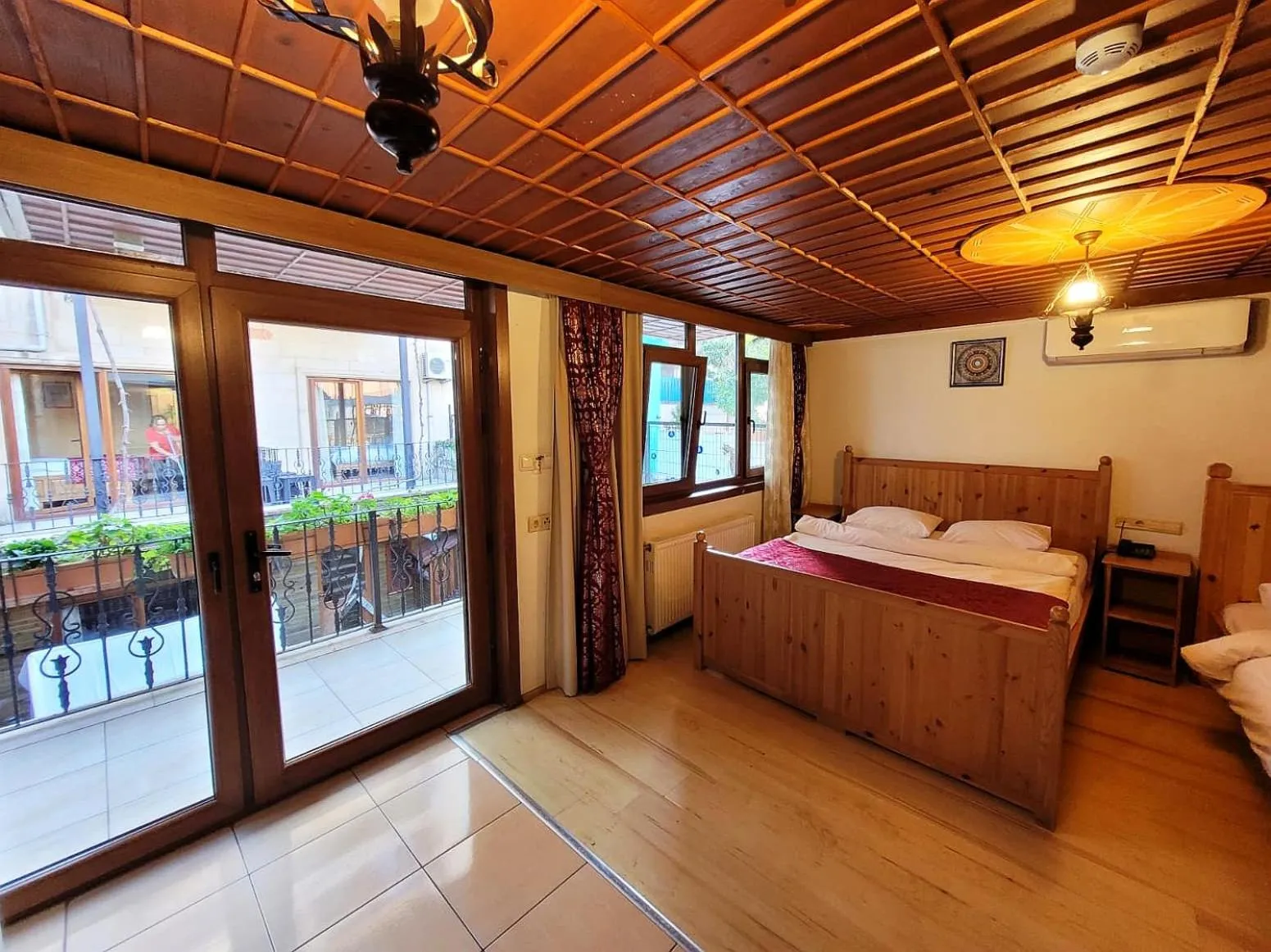 Bedroom, Bed in Saruhan Hotel