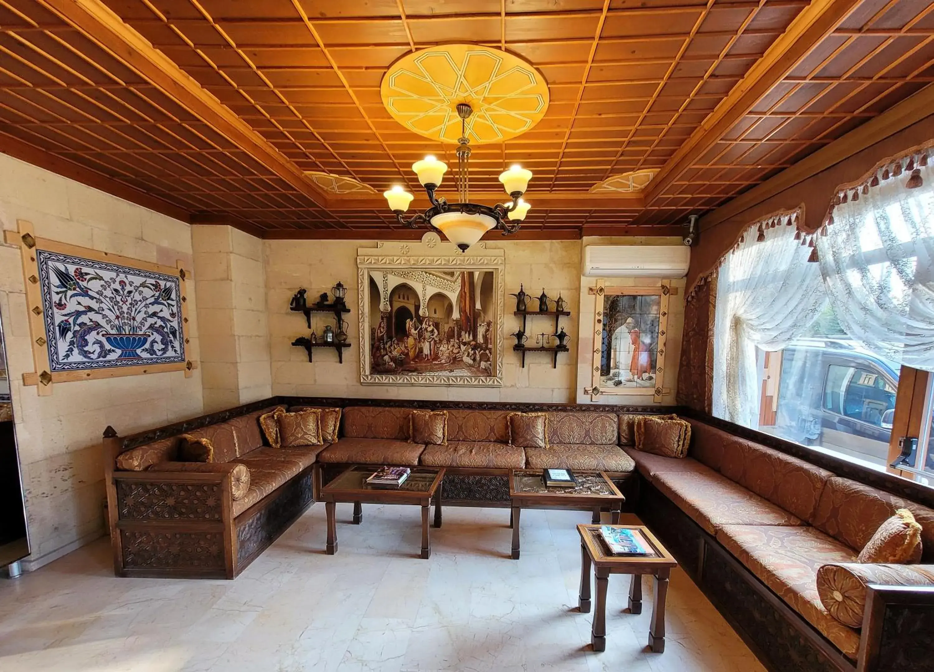 Lobby or reception in Saruhan Hotel Lobby or reception in Saruhan Hotel