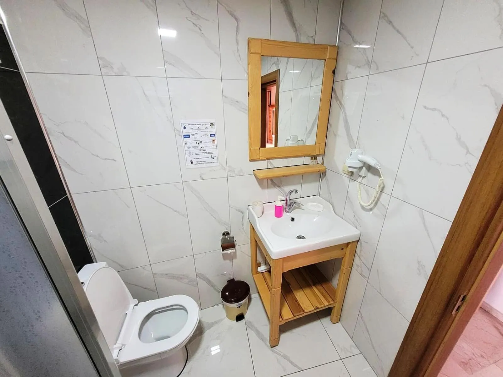 Bathroom in Saruhan Hotel