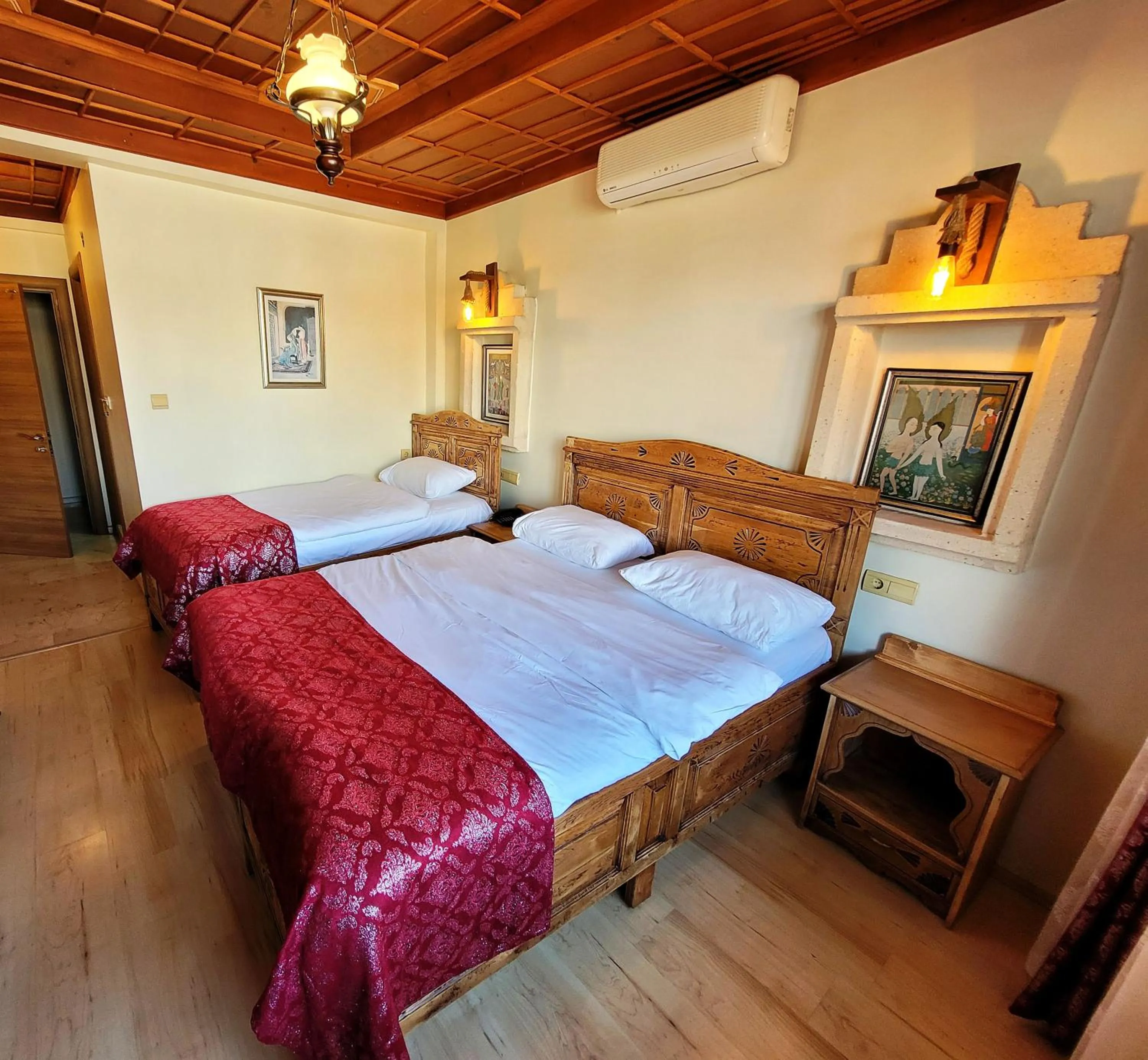 Bedroom, Bed in Saruhan Hotel