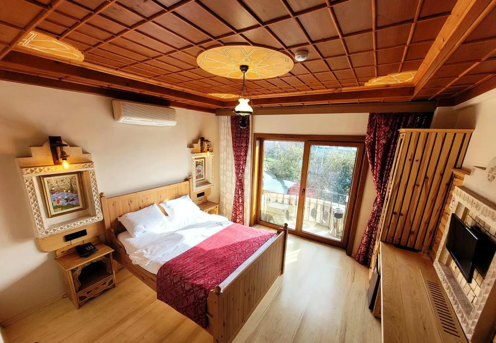 Bedroom, Bed in Saruhan Hotel