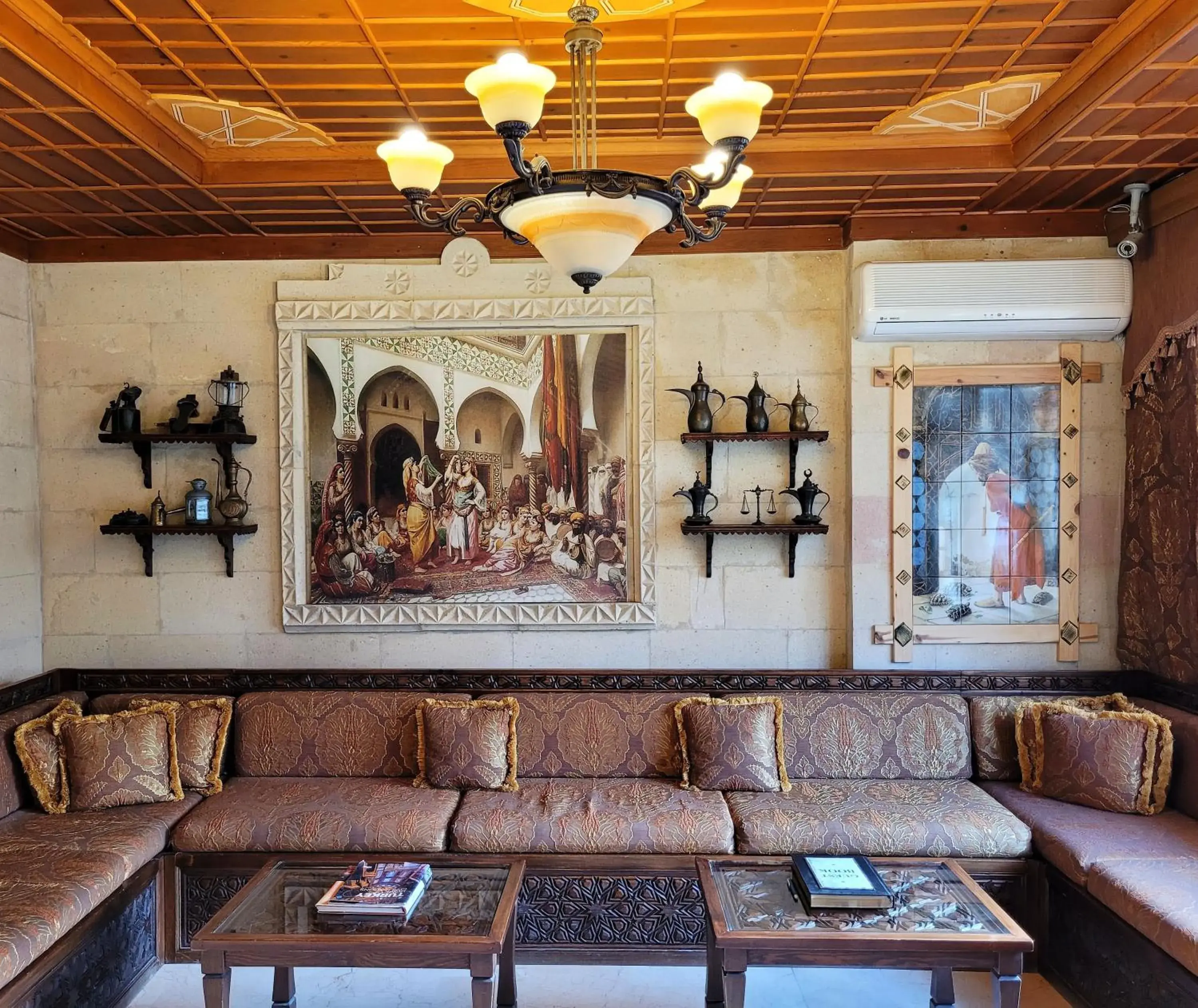 Lobby or reception in Saruhan Hotel Lobby or reception in Saruhan Hotel