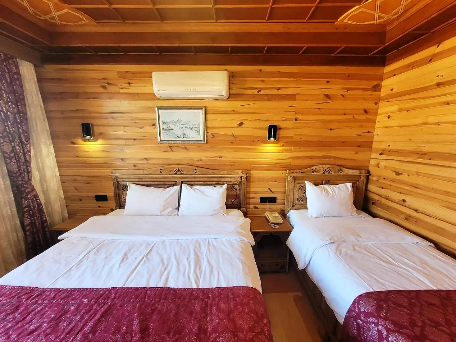 Bedroom, Bed in Saruhan Hotel