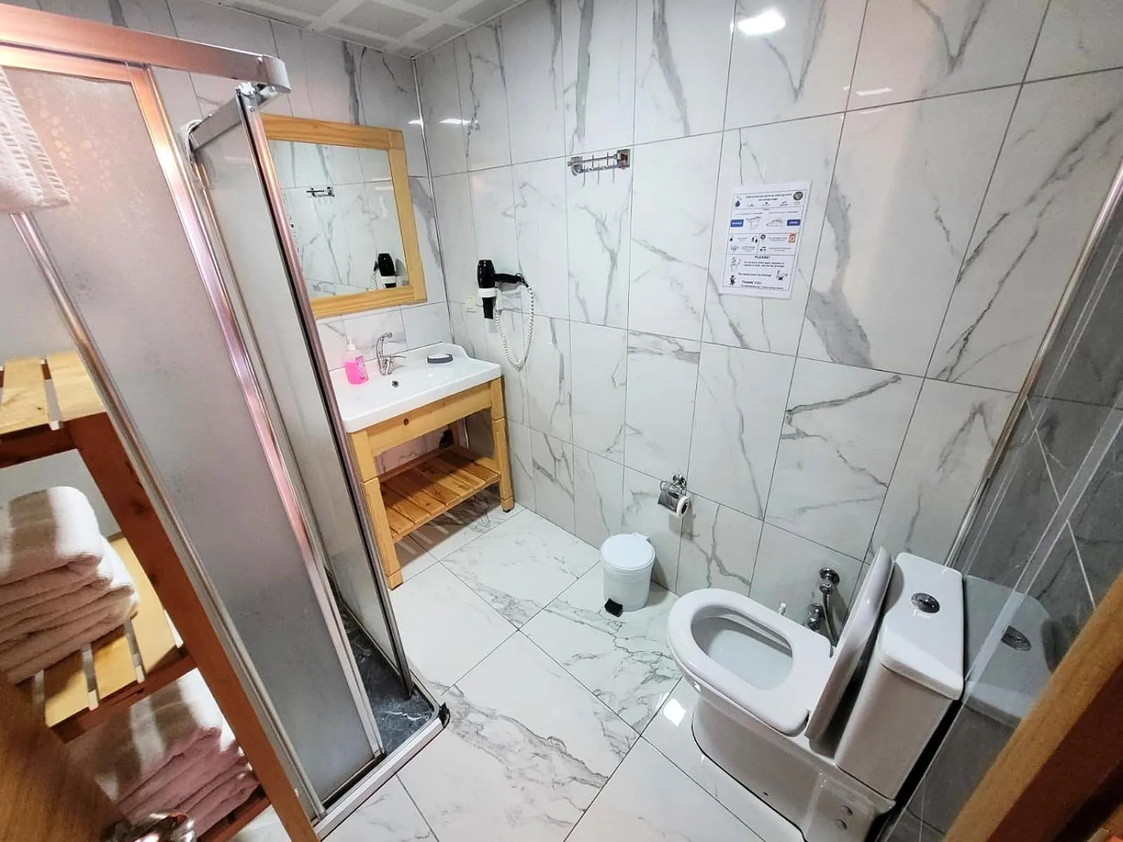 Bathroom in Saruhan Hotel