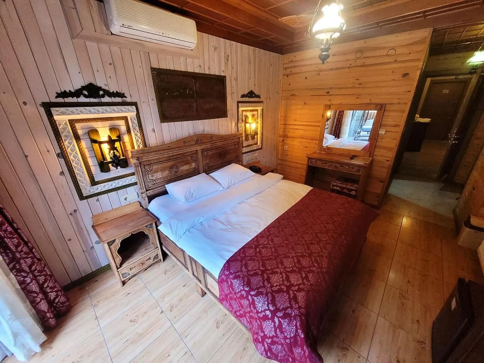 Bedroom, Bed in Saruhan Hotel