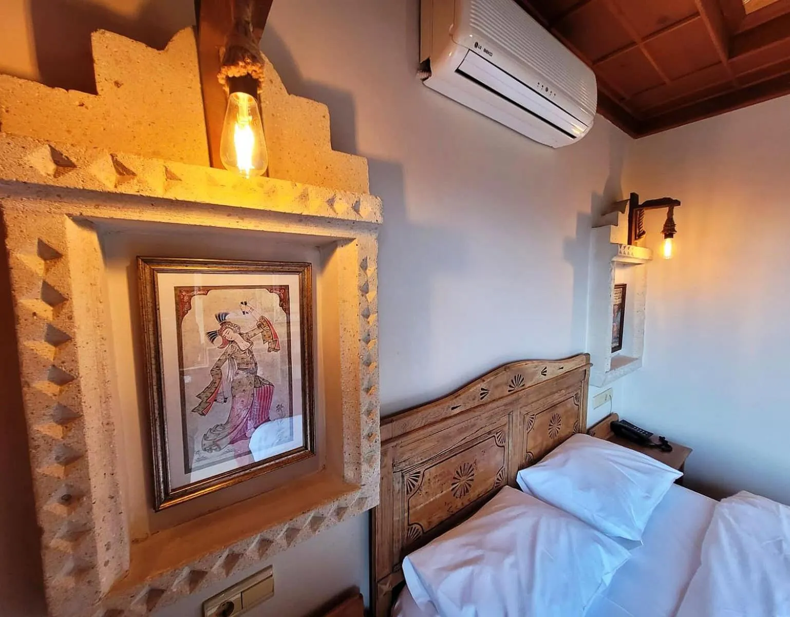 Bedroom, Bed in Saruhan Hotel