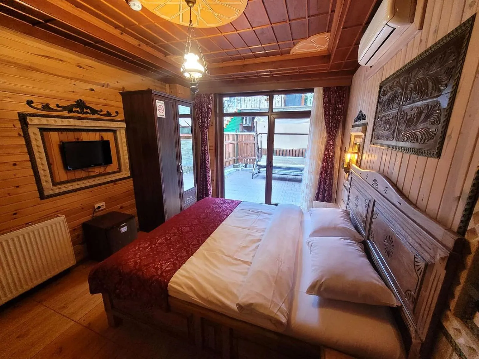 Bedroom, Bed in Saruhan Hotel