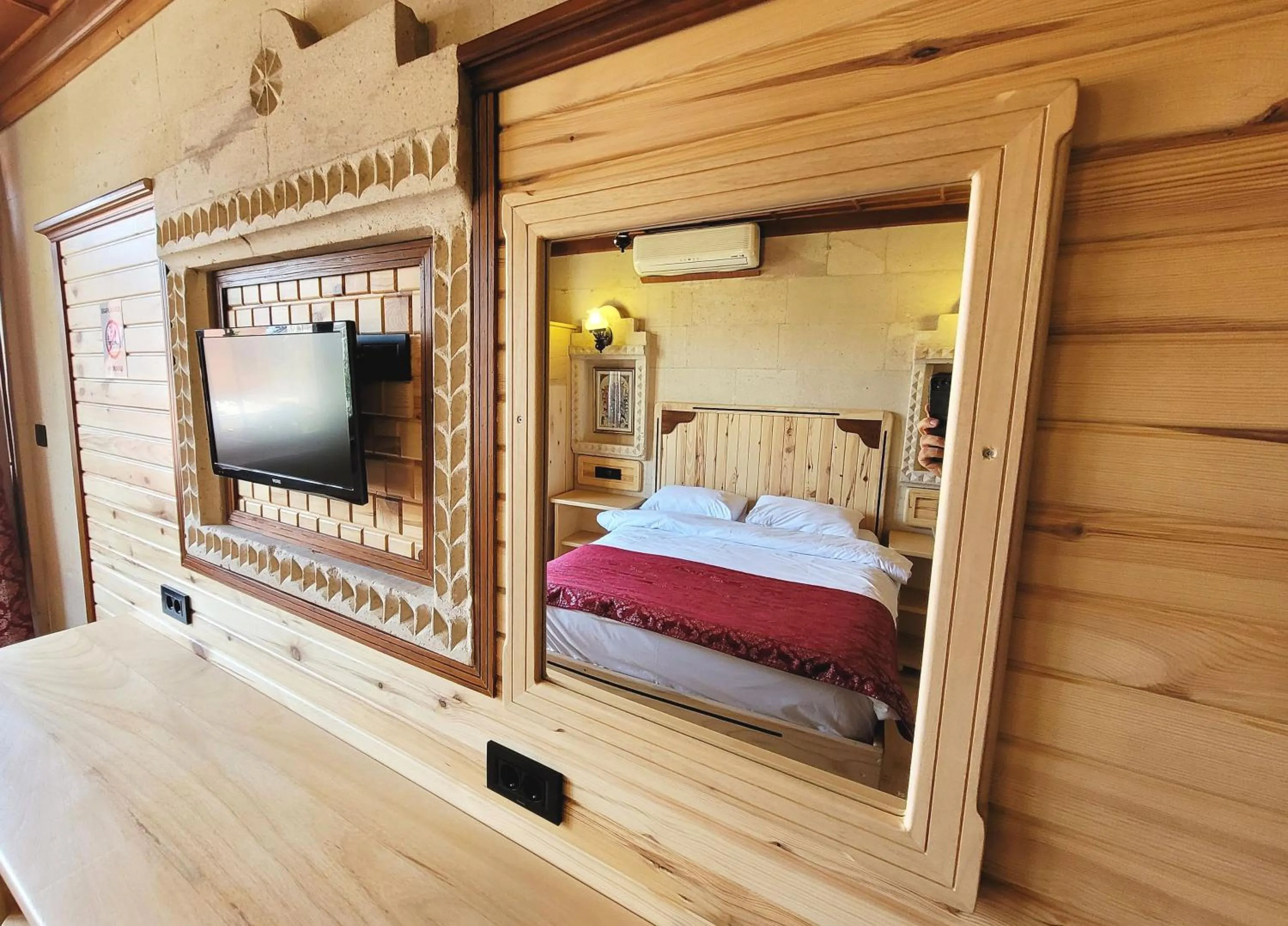 Bedroom, Bed in Saruhan Hotel