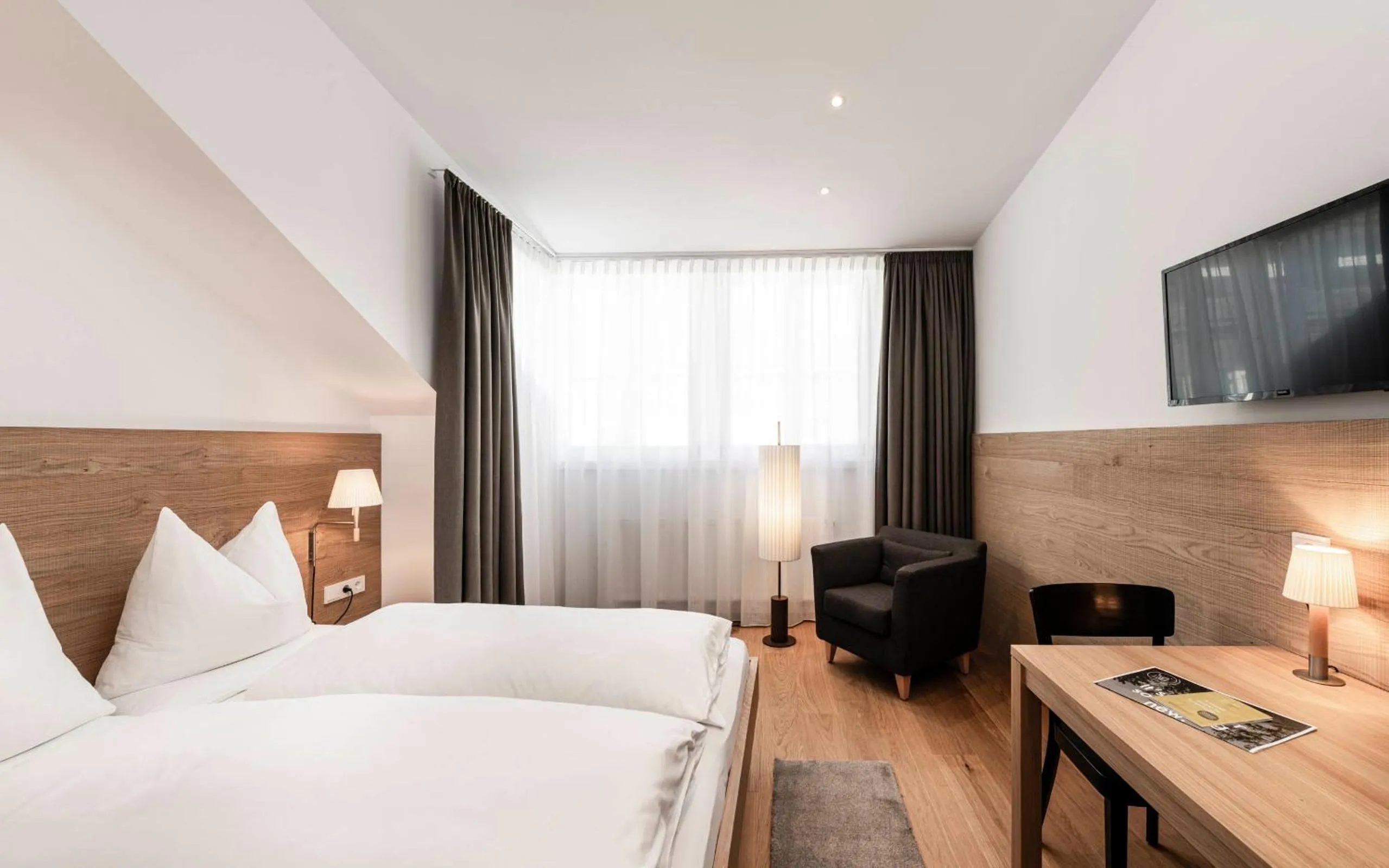 Bedroom, Bed in Boutique & Gourmet Hotel Orso Grigio - Grauer Bär