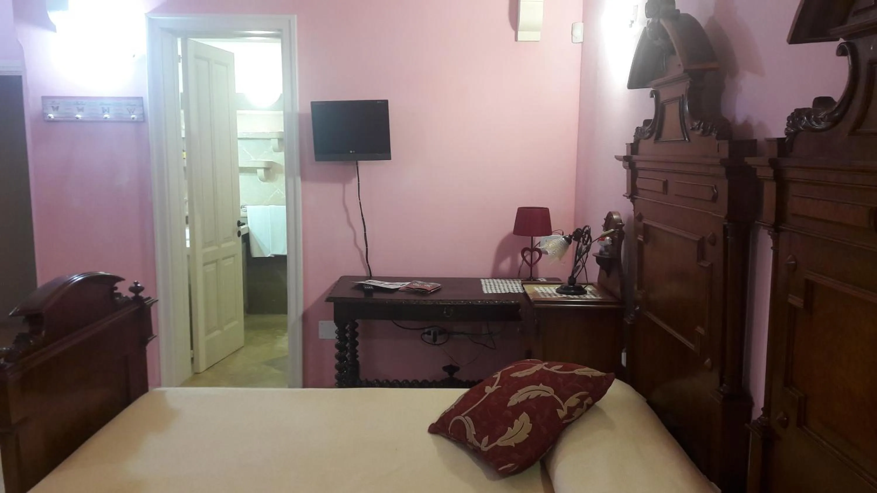 Coffee/tea facilities, Bed in Palazzo Mellacqua