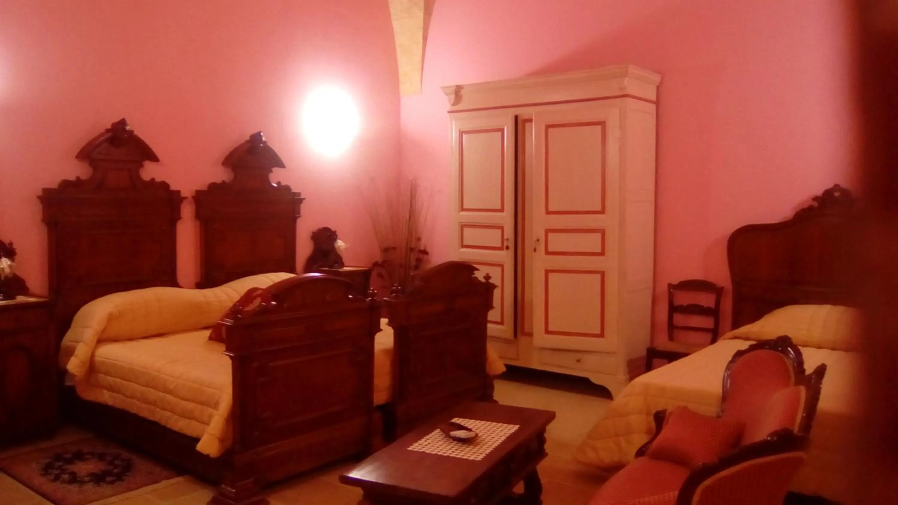 Living room, Bed in Palazzo Mellacqua