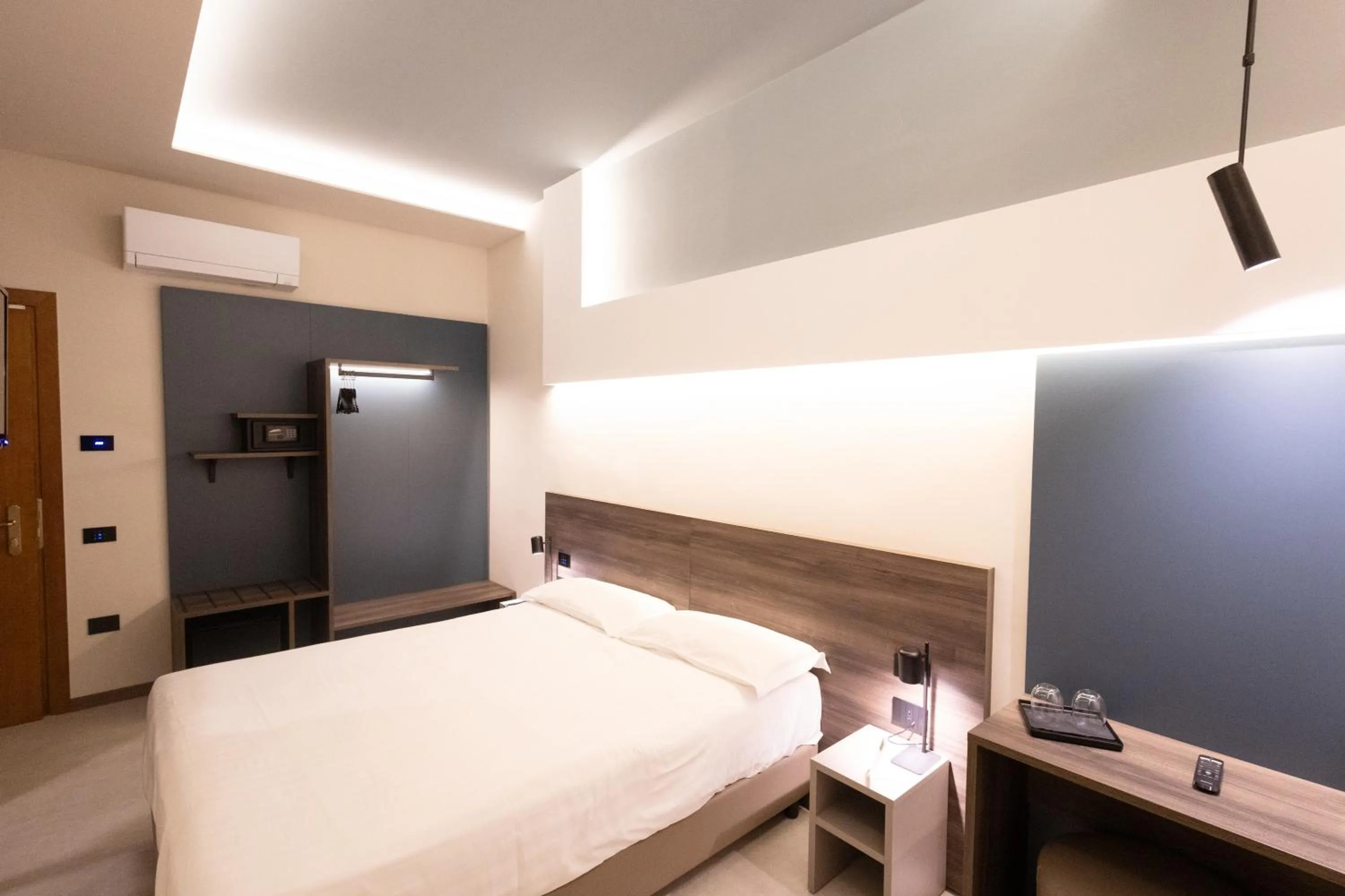 Bedroom, Bed in Hotel Carosello