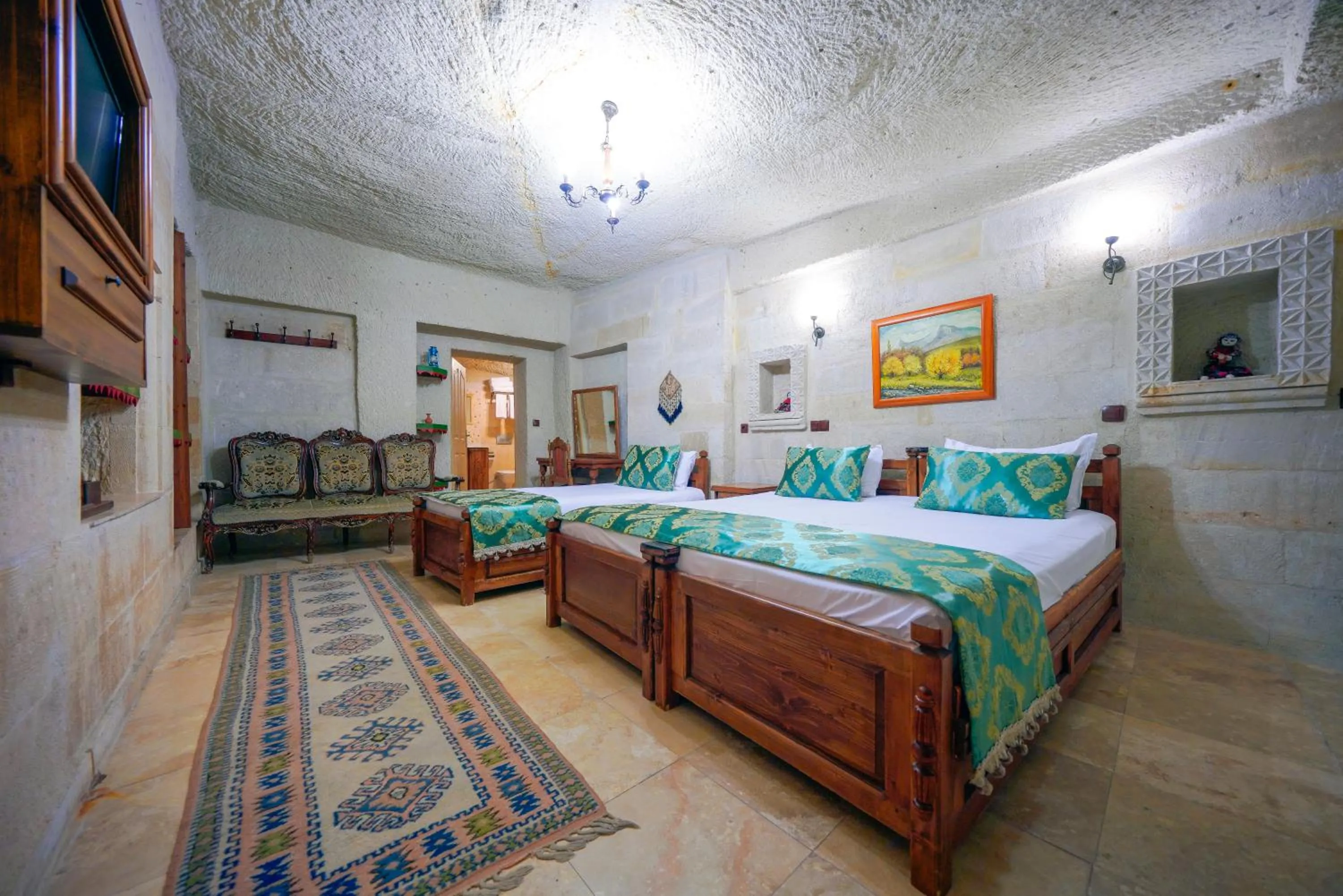 Massage, Bed in Elysee Cave House