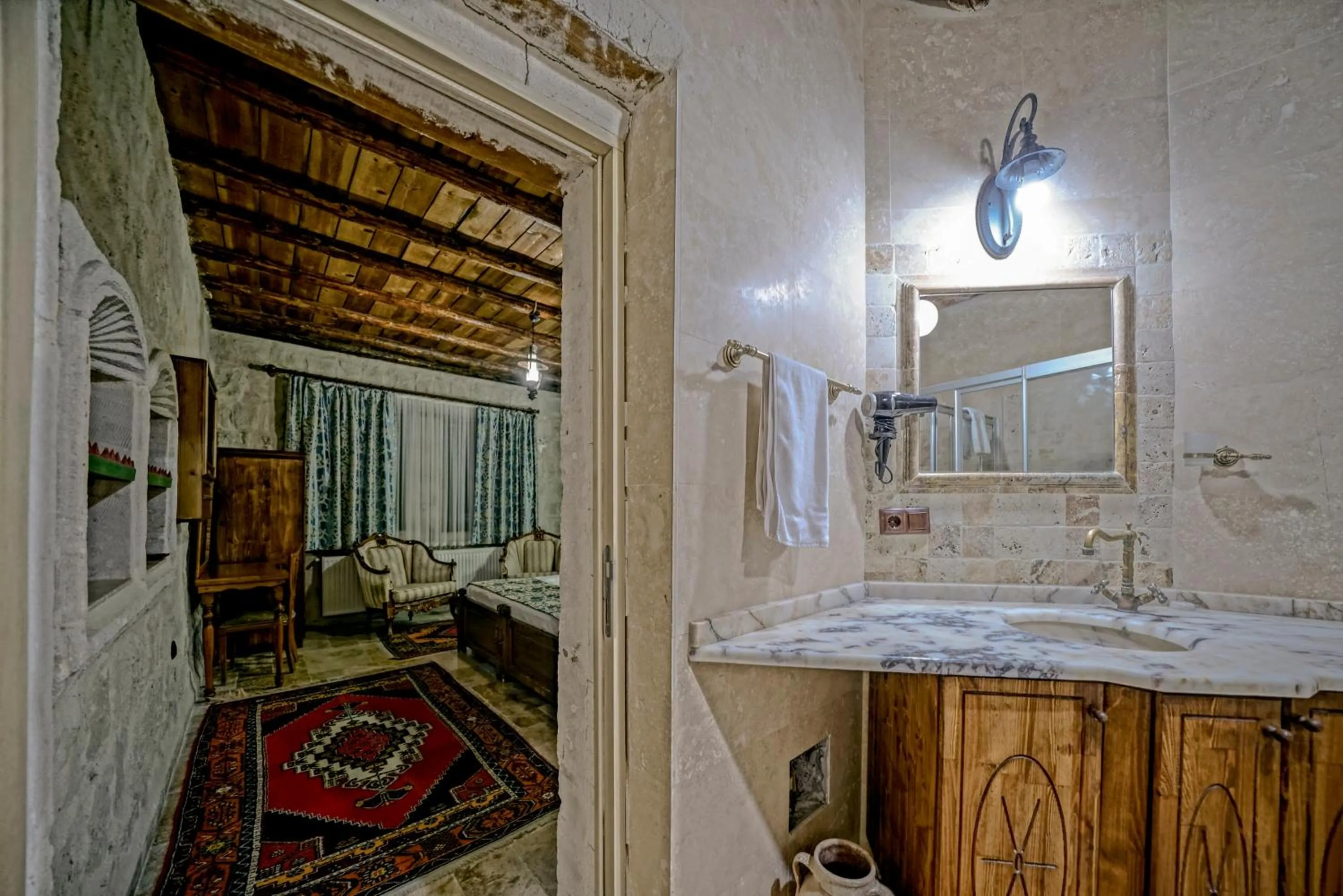 Bathroom in Elysee Cave House