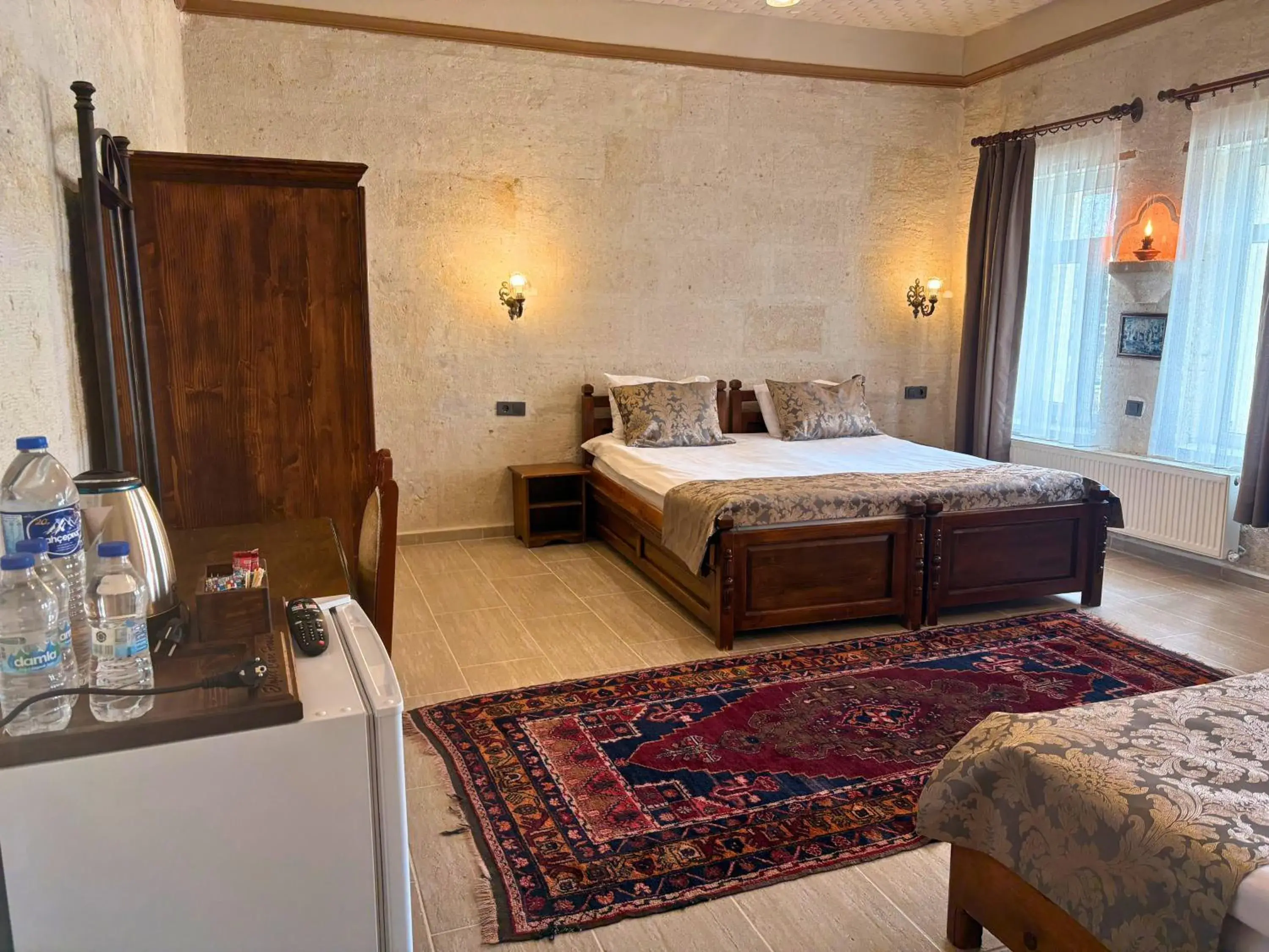 Standard Triple Room in Elysee Cave House Standard Triple Room in Elysee Cave House