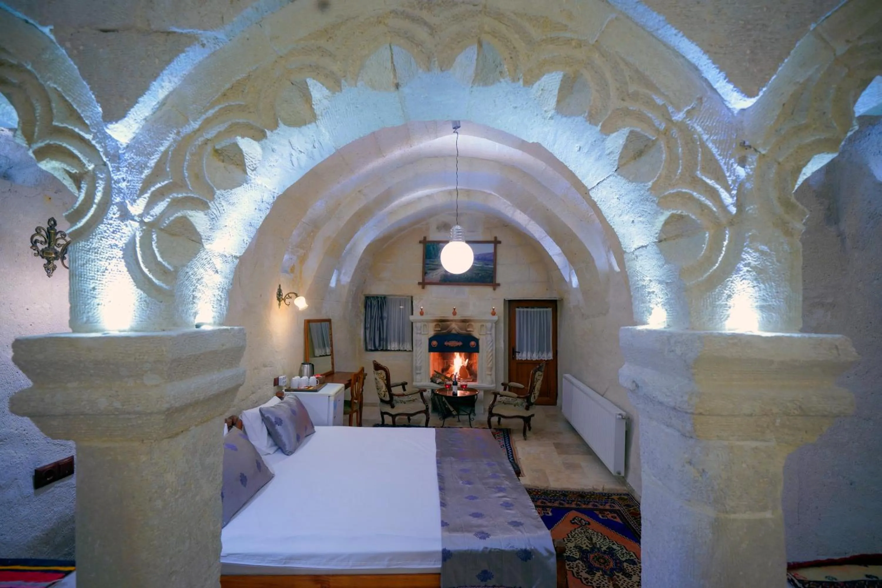 Bed in Elysee Cave House
