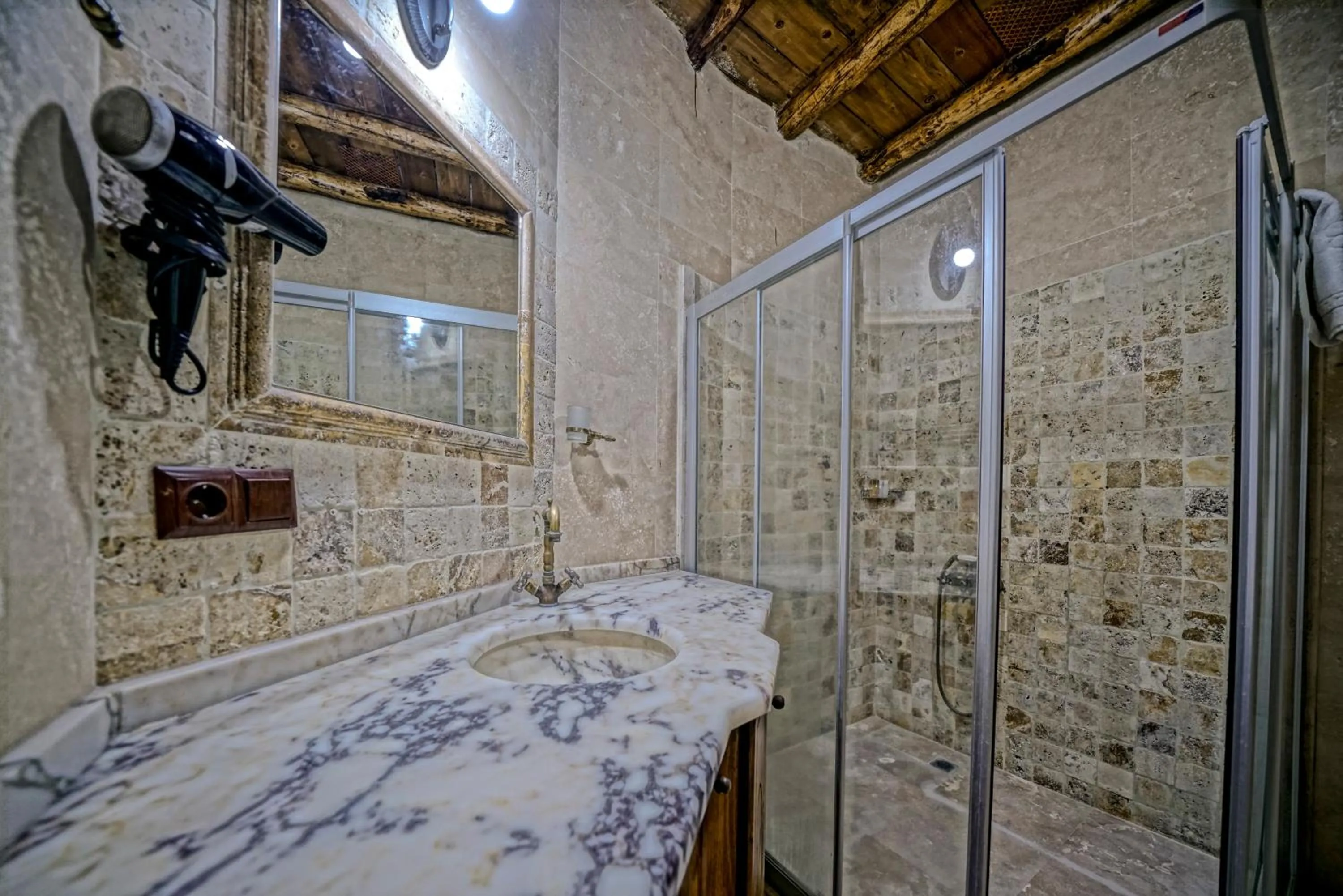 Bathroom in Elysee Cave House