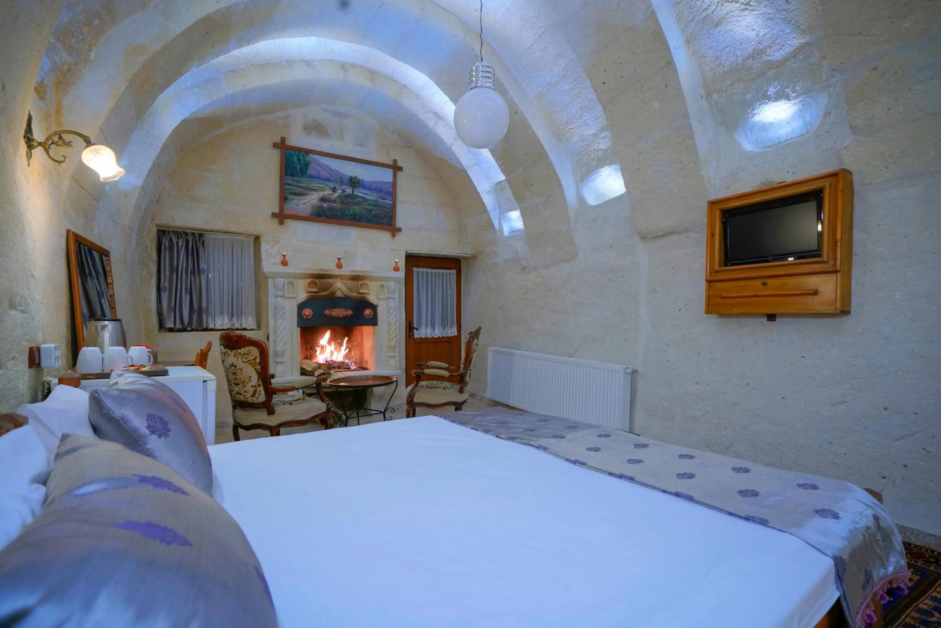 Massage, Bed in Elysee Cave House