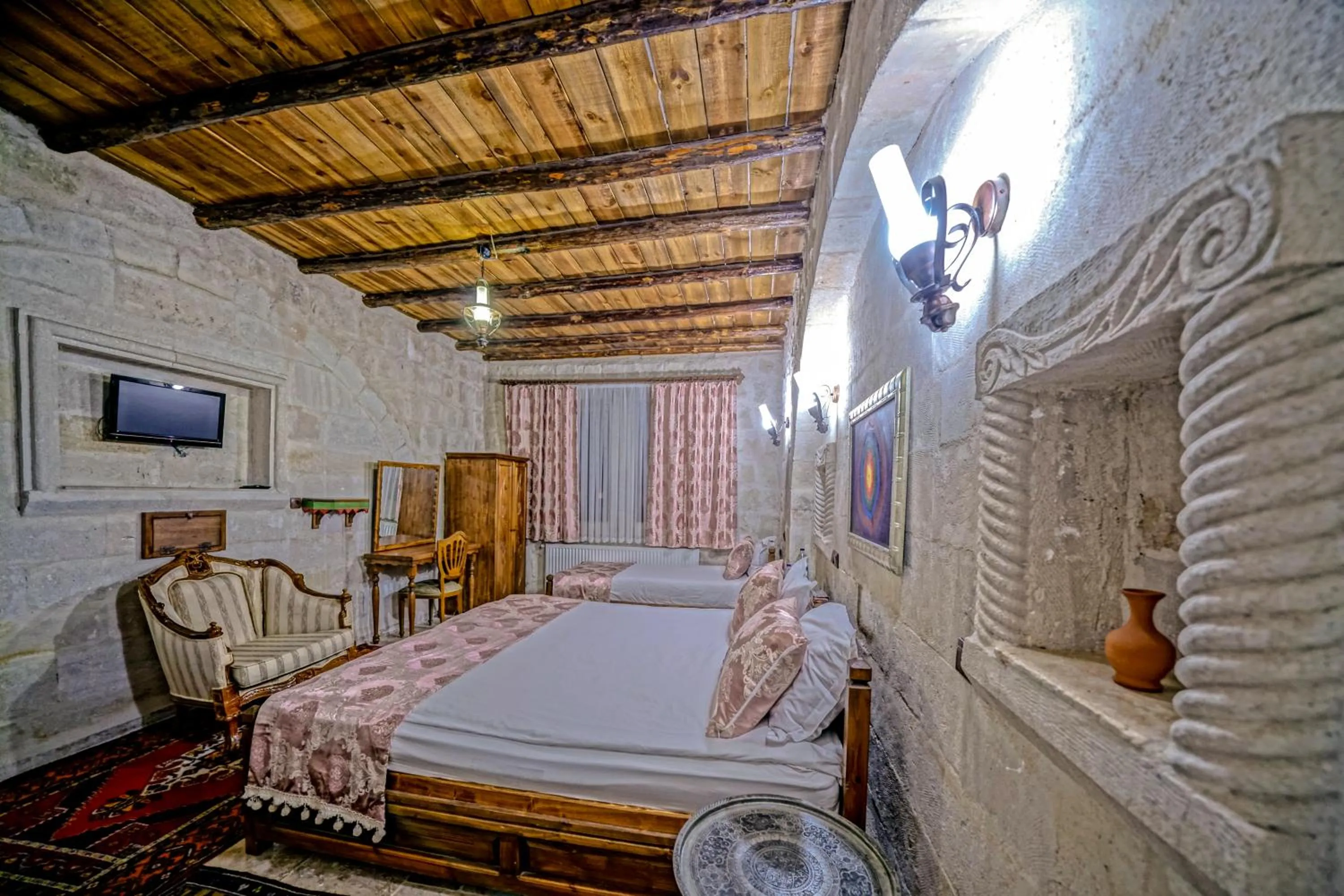 Massage, Bed in Elysee Cave House
