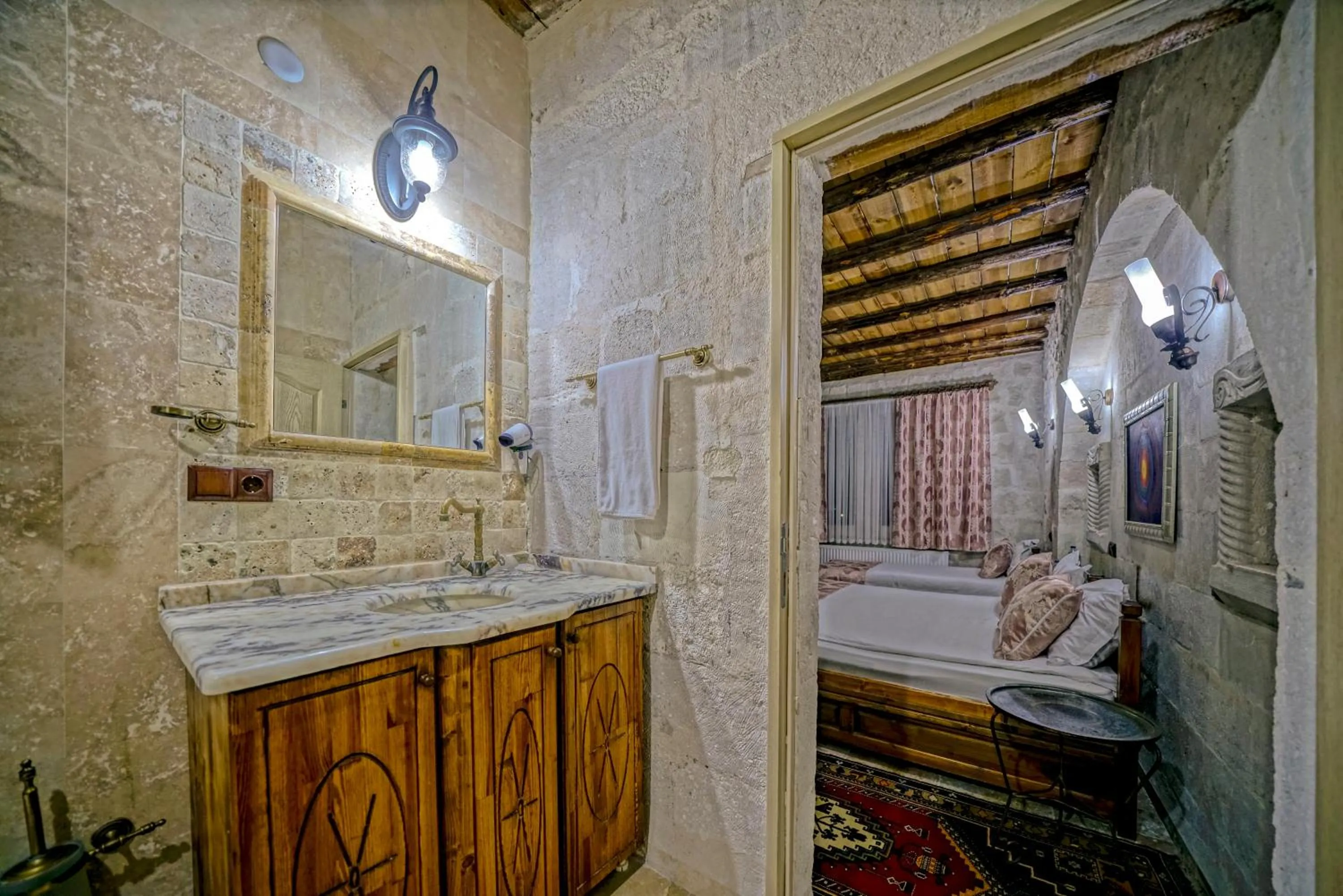 Bathroom in Elysee Cave House