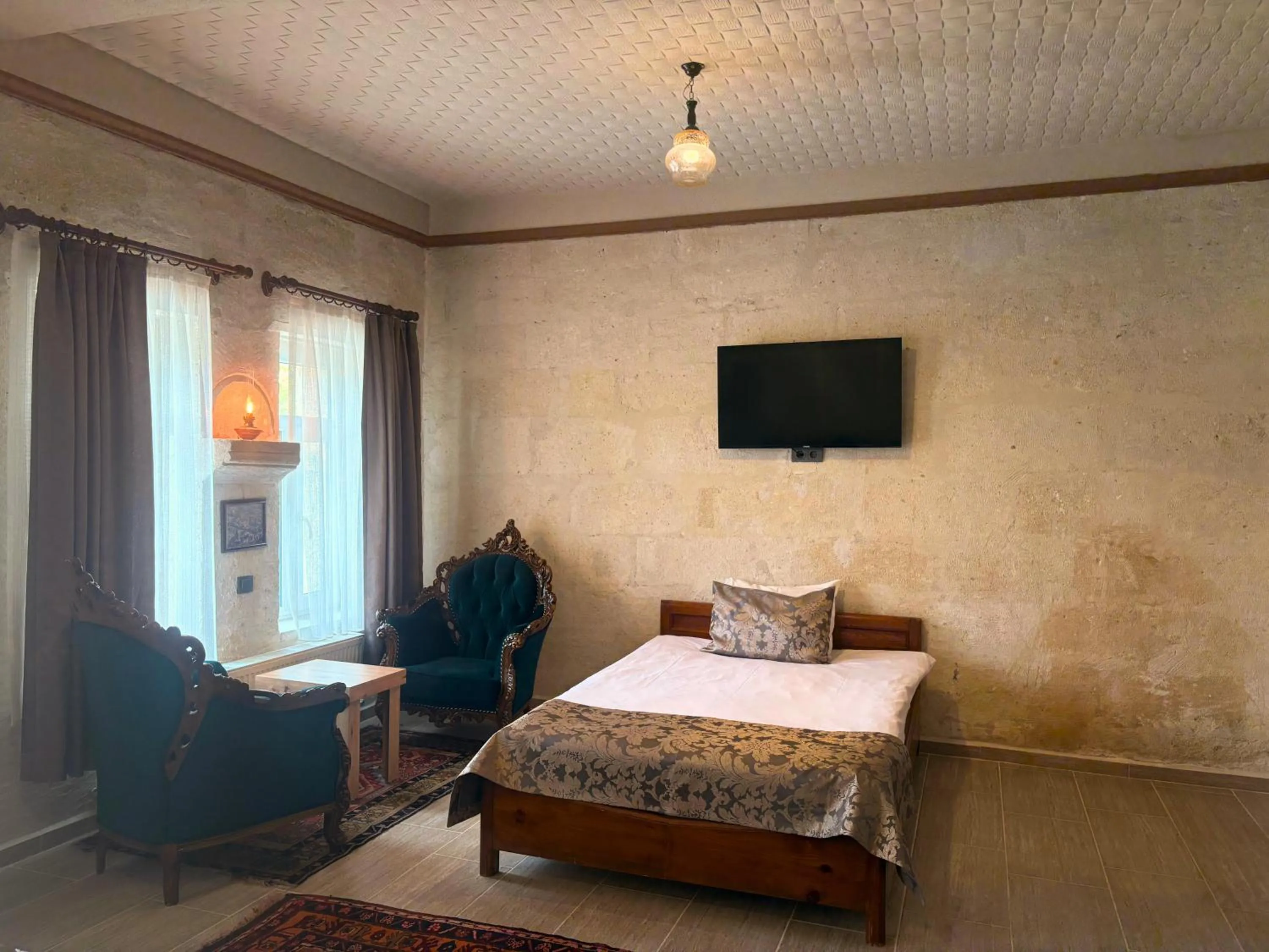 TV and multimedia, Bed in Elysee Cave House