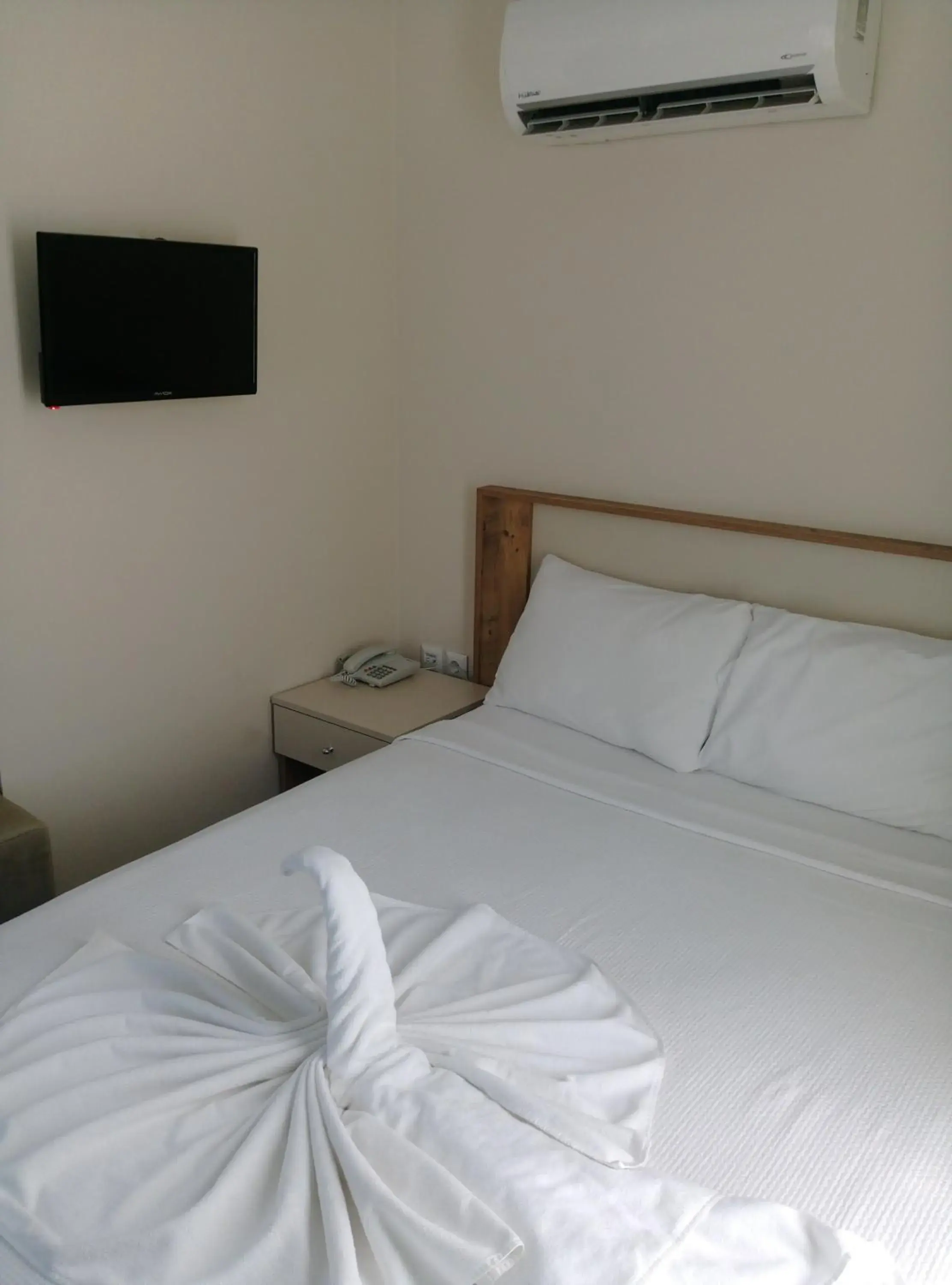 Bed in Rich Melissa Hotel Bed in Rich Melissa Hotel