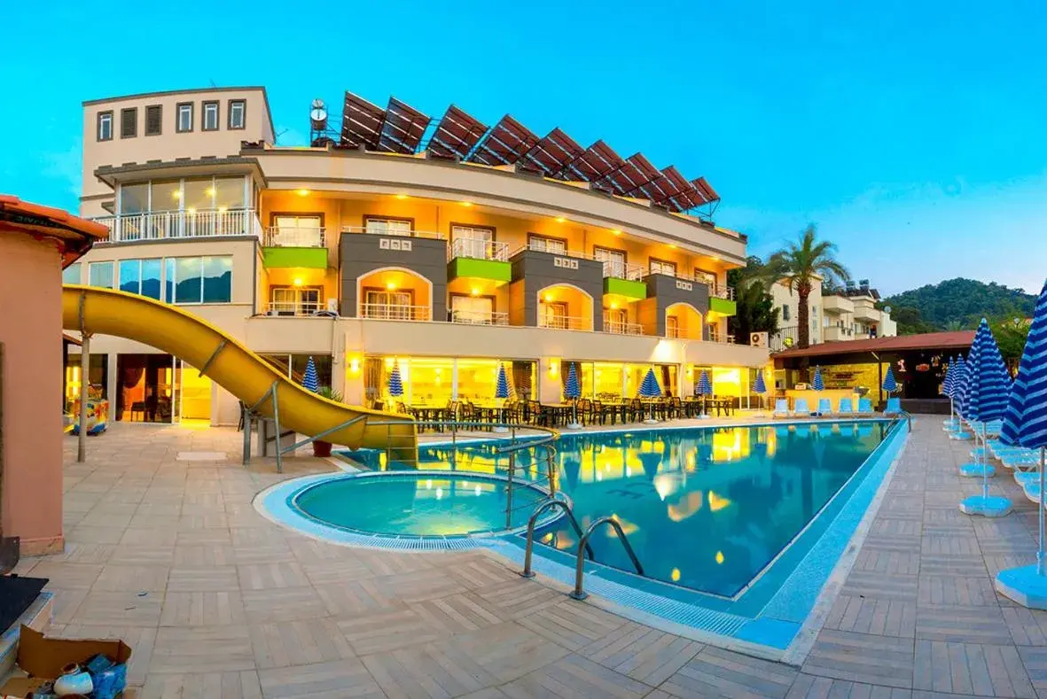 Property building in Rich Melissa Hotel Property building in Rich Melissa Hotel