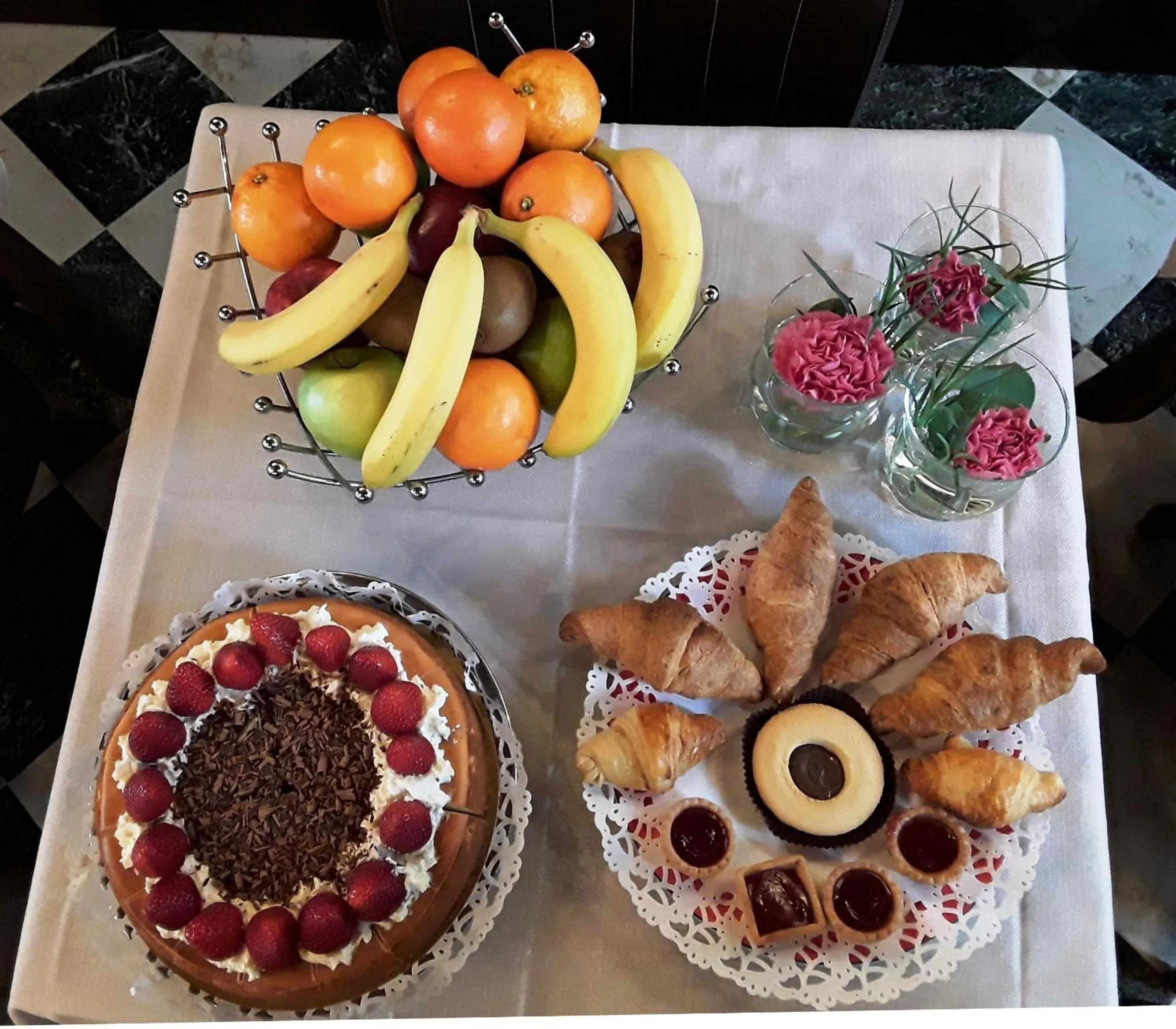 Food in Pensione Accademia - Villa Maravege