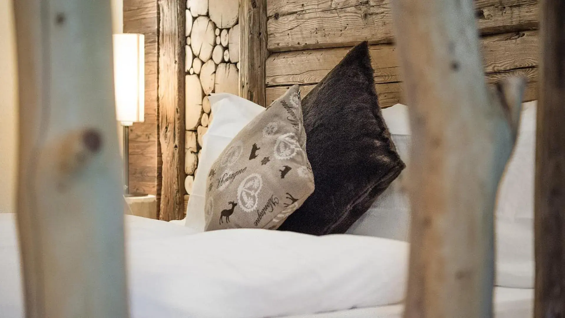 Bed in Sporthotel Romantic Plaza Bed in Sporthotel Romantic Plaza