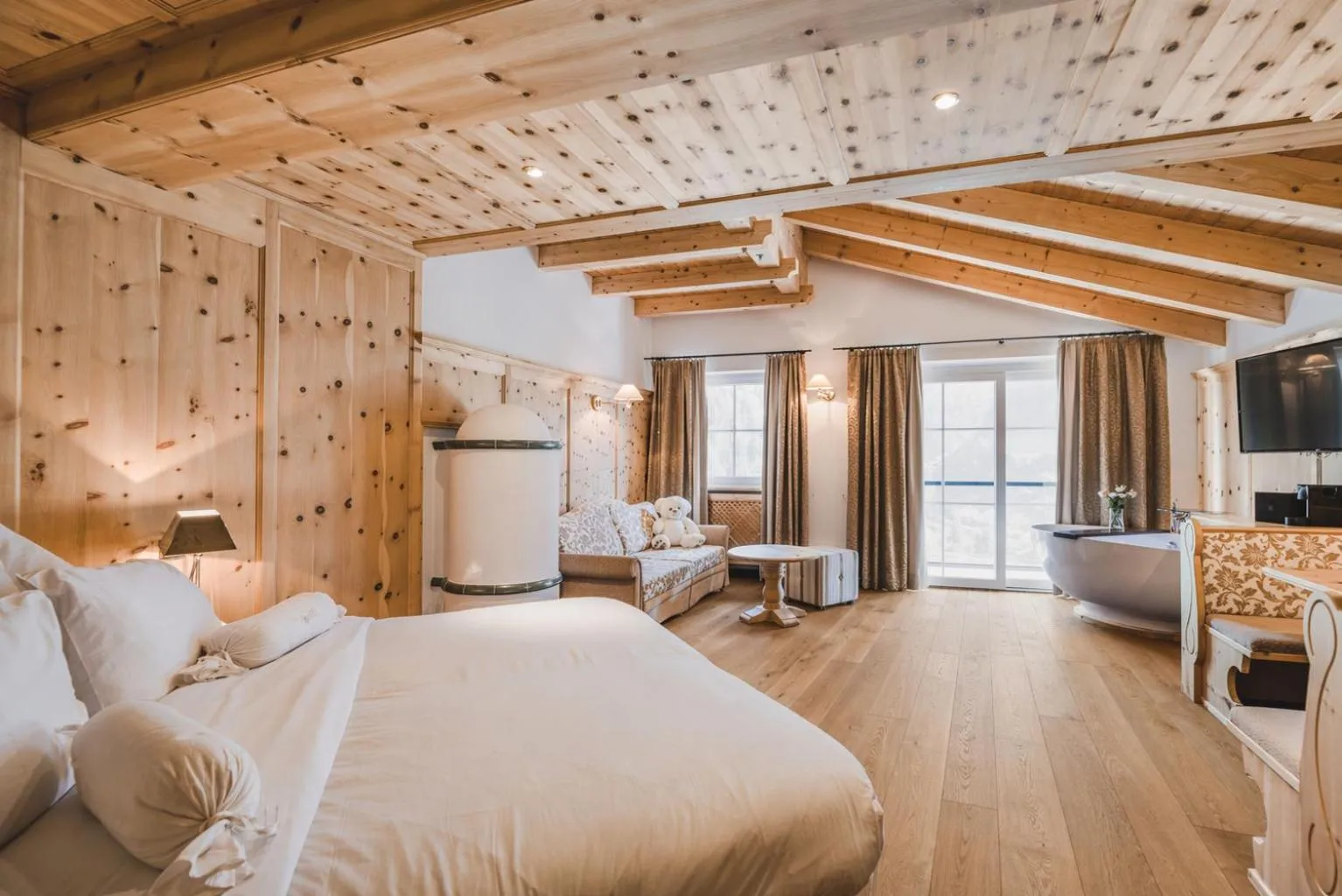 Bed in Alpin Garden Luxury Maison & SPA - Adults Retreat