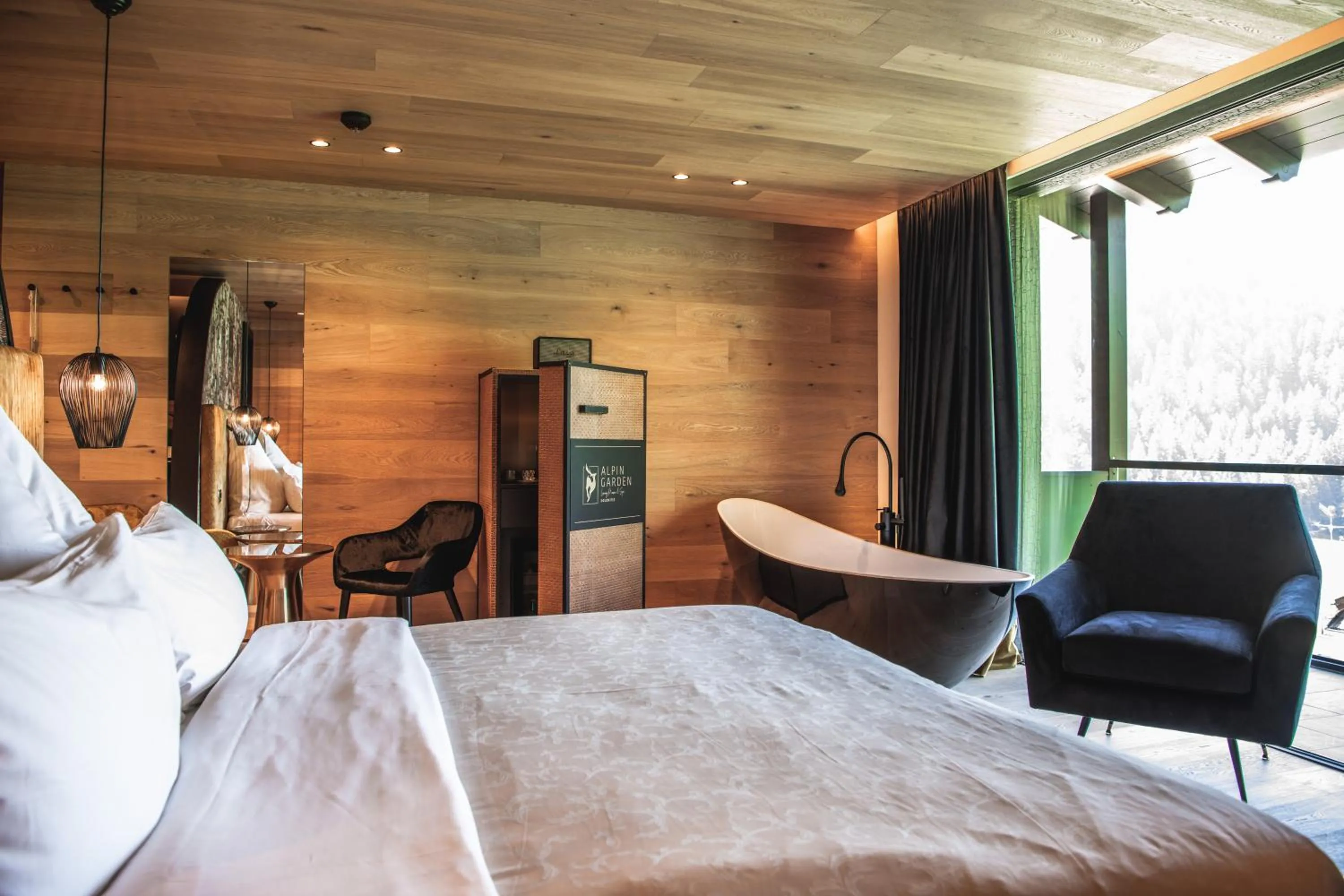 Bed in Alpin Garden Luxury Maison & SPA - Adults Retreat