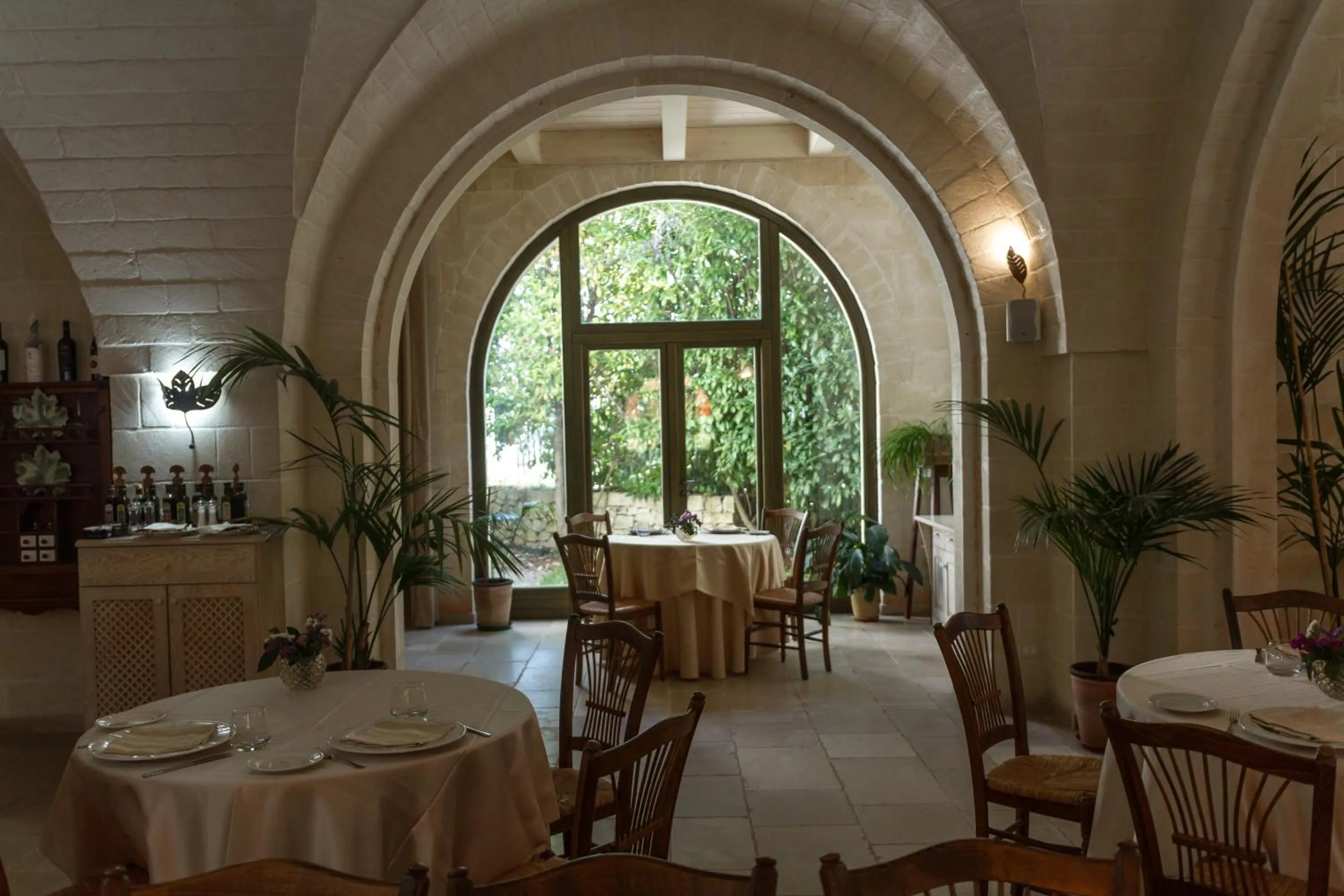 Restaurant/places to eat in Il Palmento Hotel Relais