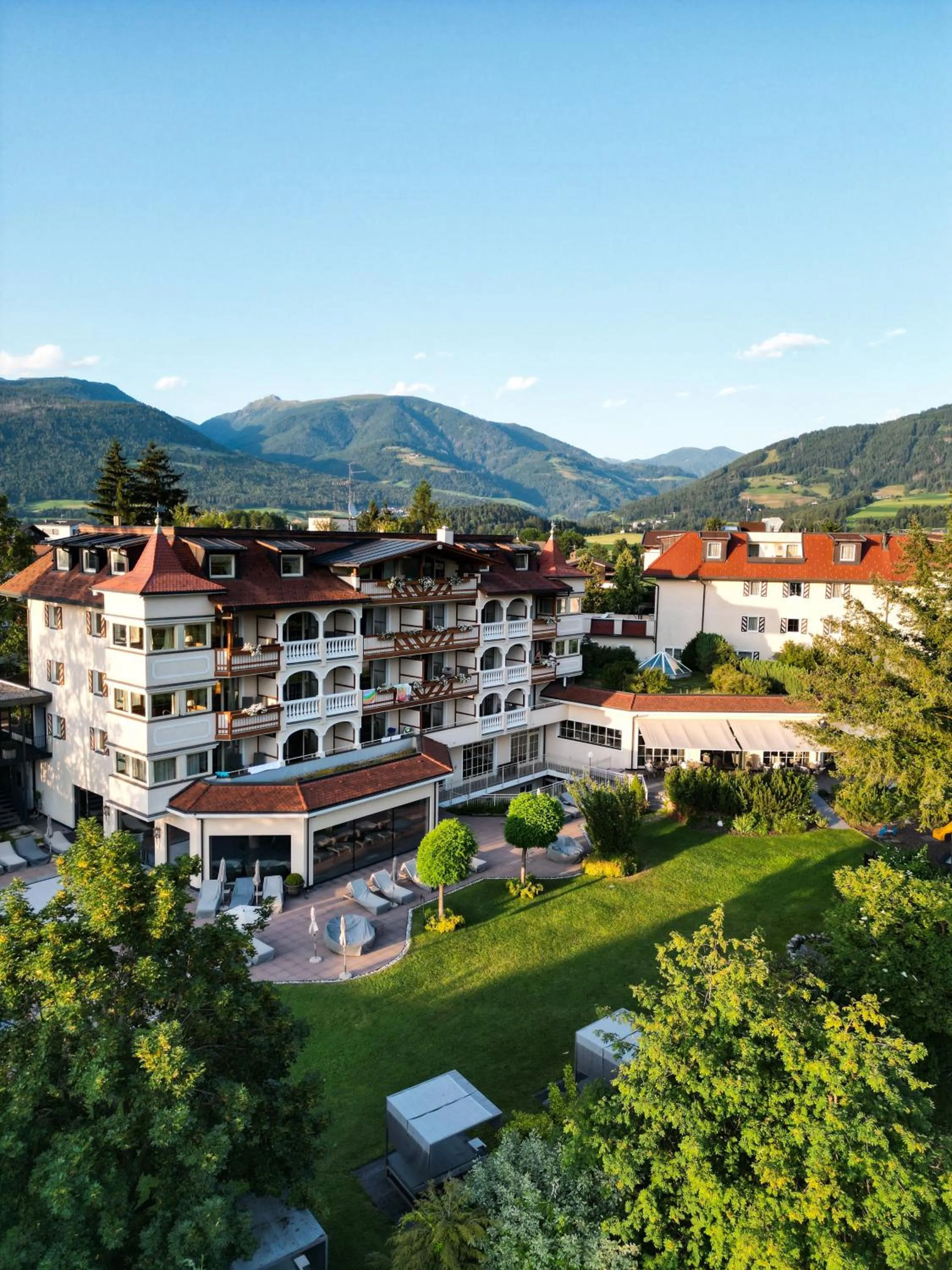 Property building in Majestic - Unique Spa Resort