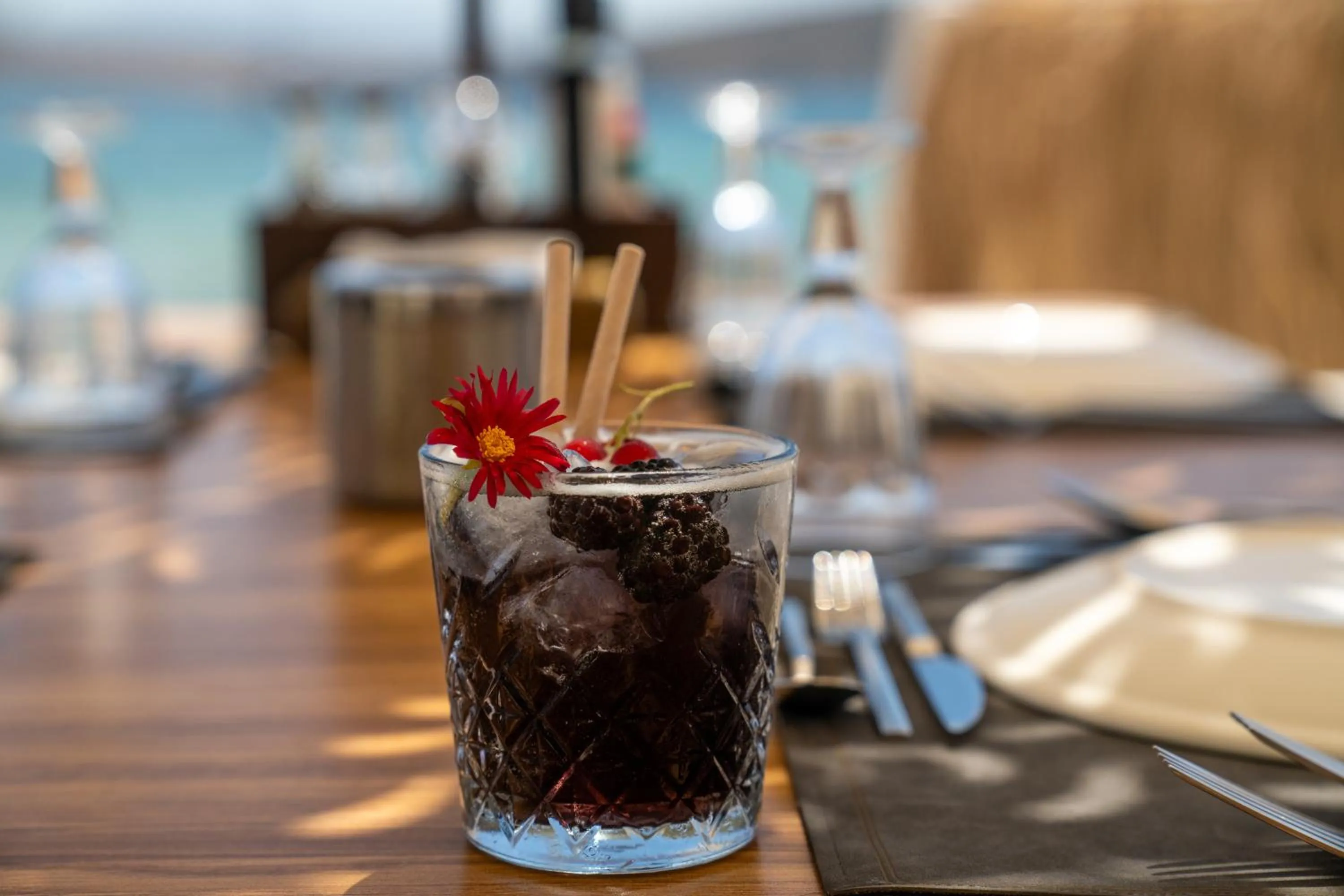 Restaurant/places to eat in Cocos The Club Solto