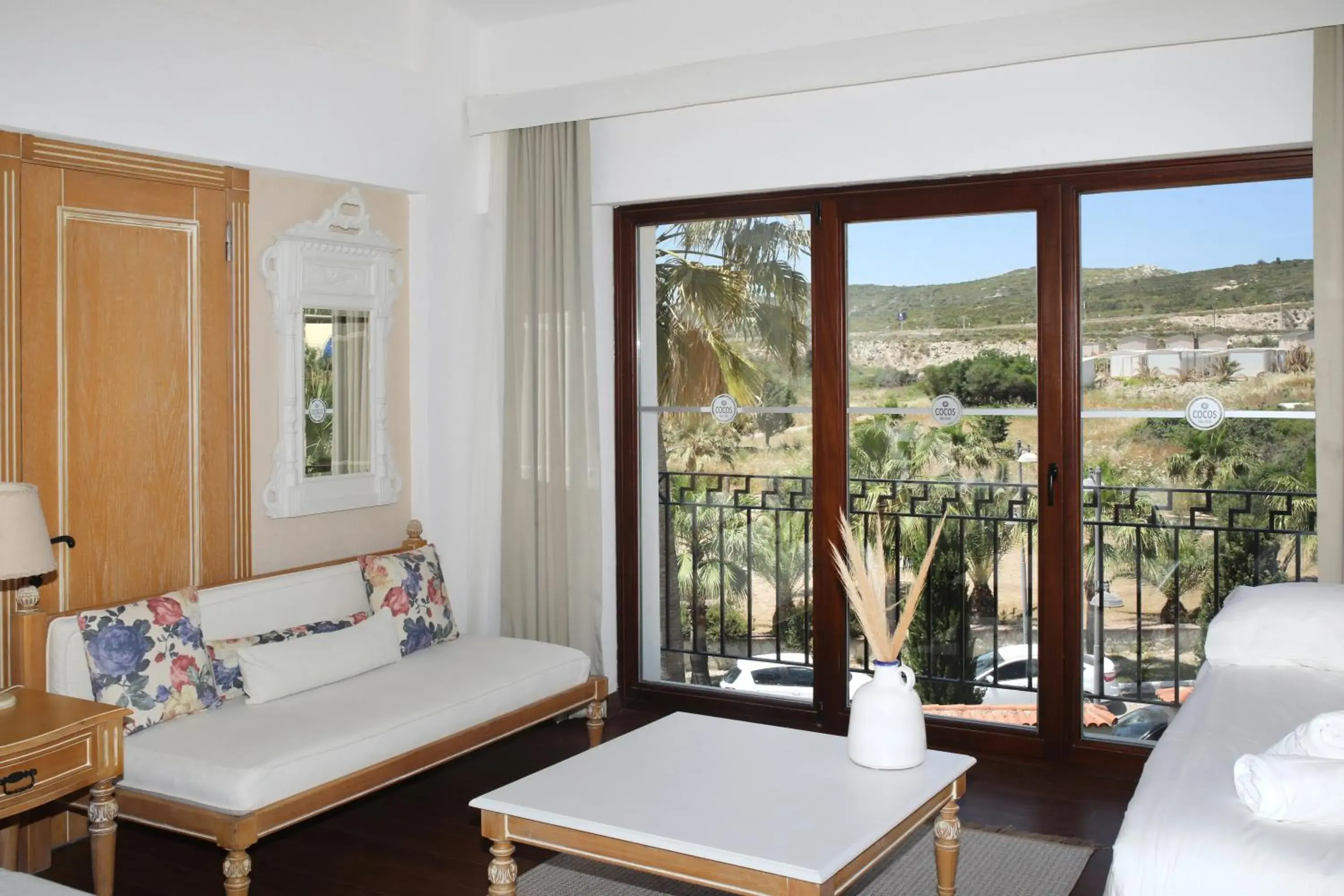 Seating area, Bed in Cocos The Club Solto Seating area, Bed in Cocos The Club Solto