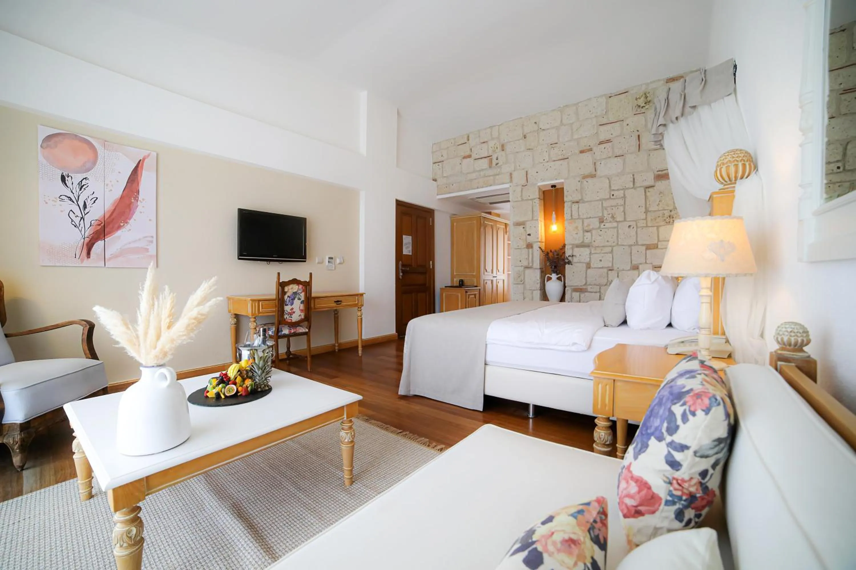 Photo of the whole room, Bed in Cocos The Club Solto