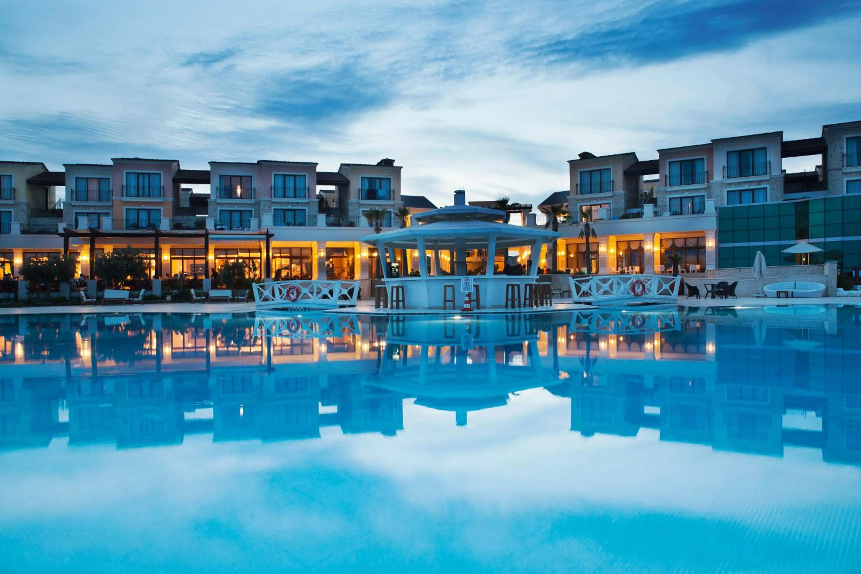 Property building in Cocos The Club Solto