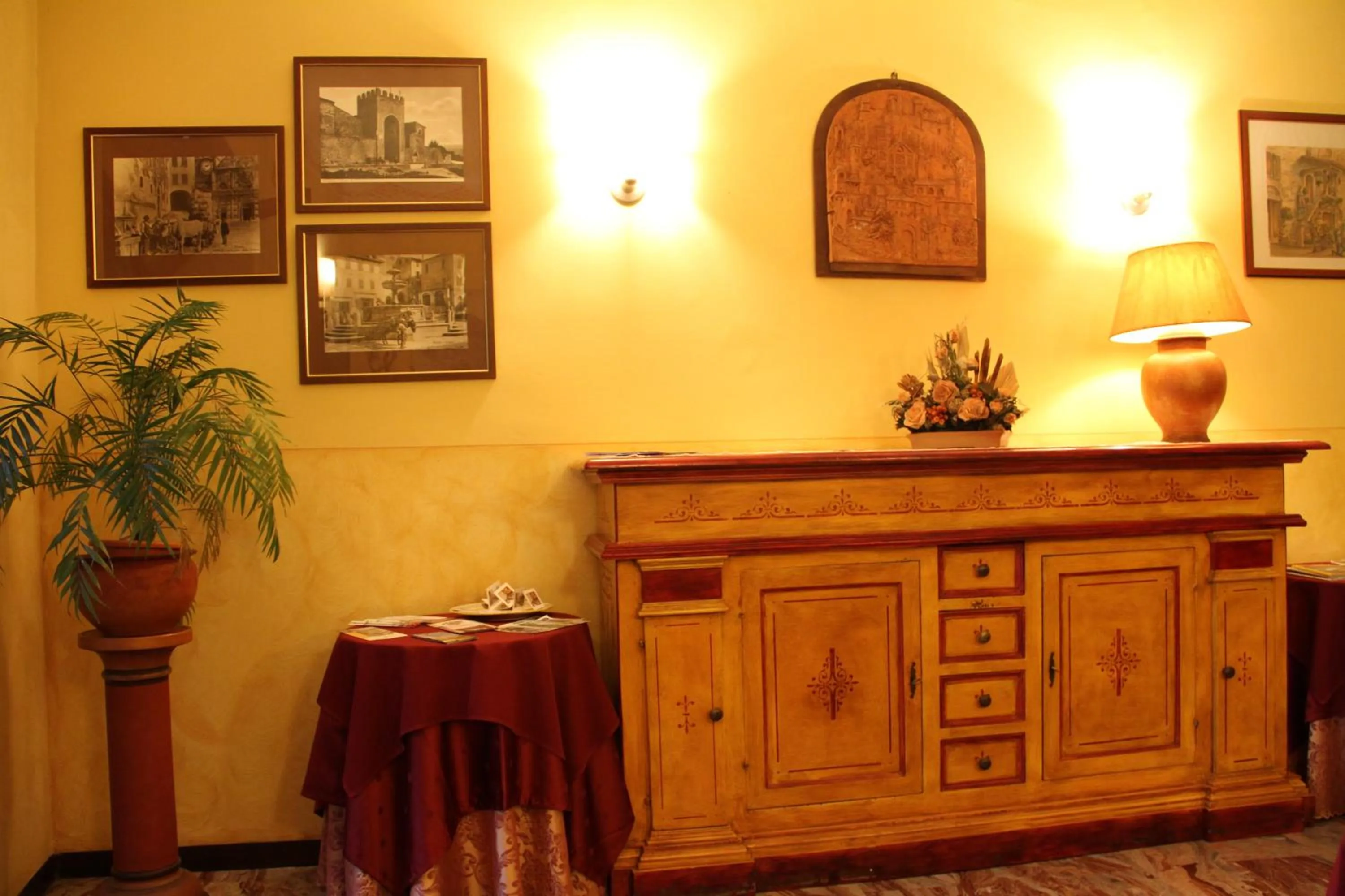 Lobby or reception, Restaurant/Places to Eat in Hotel Berti