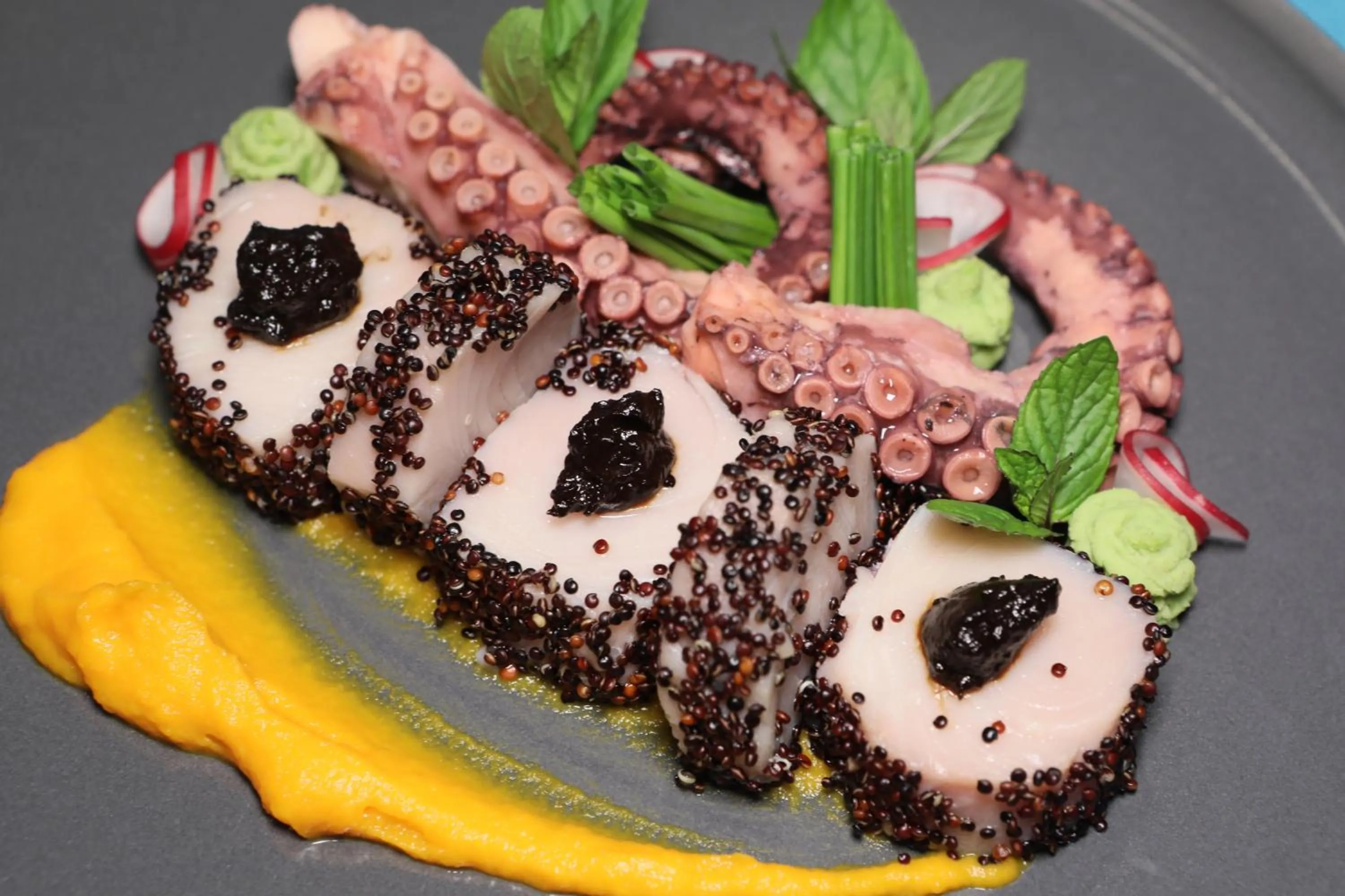 Restaurant/places to eat in Baia Bursa Hotel