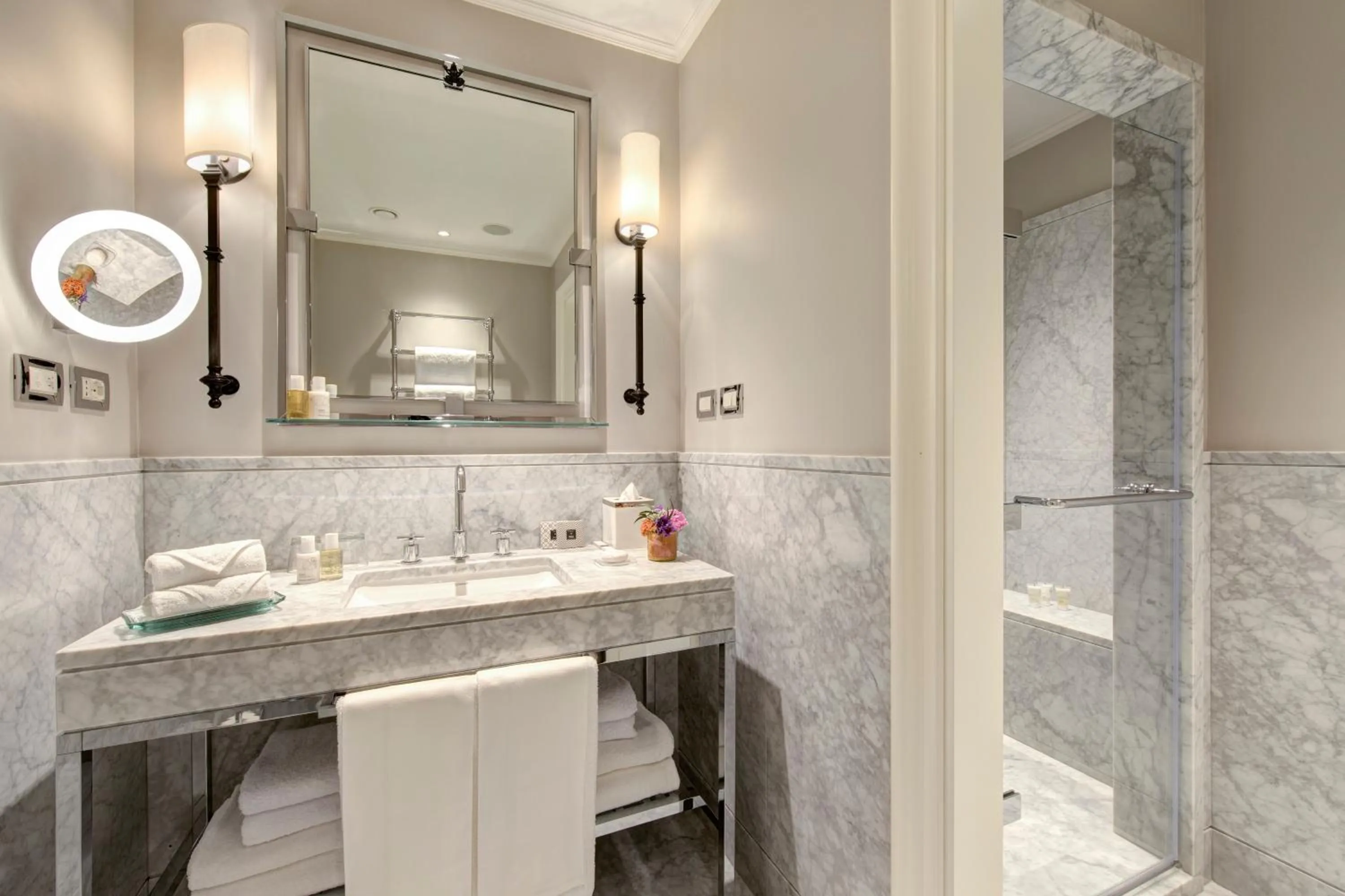 Shower in Rocco Forte Hotel Savoy