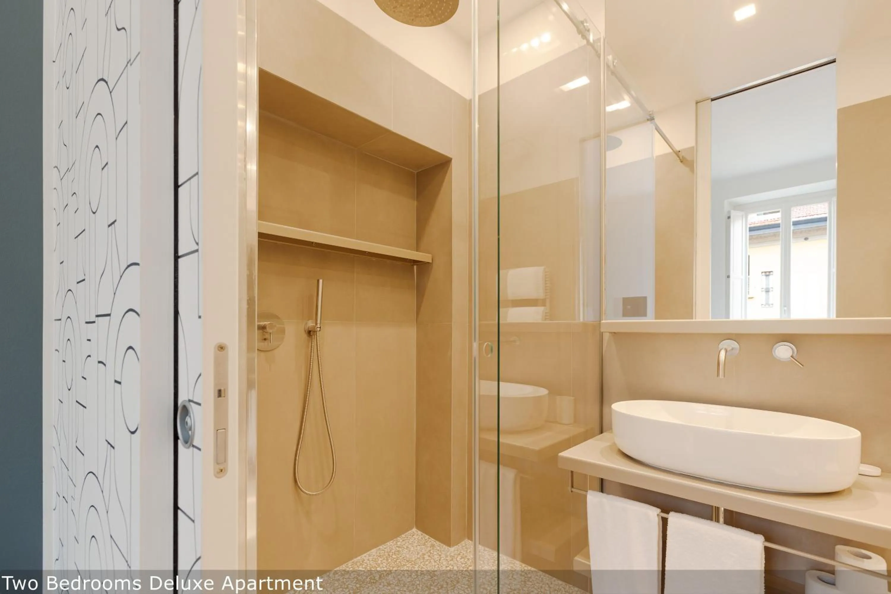 Shower in Brera Apartments in San Fermo