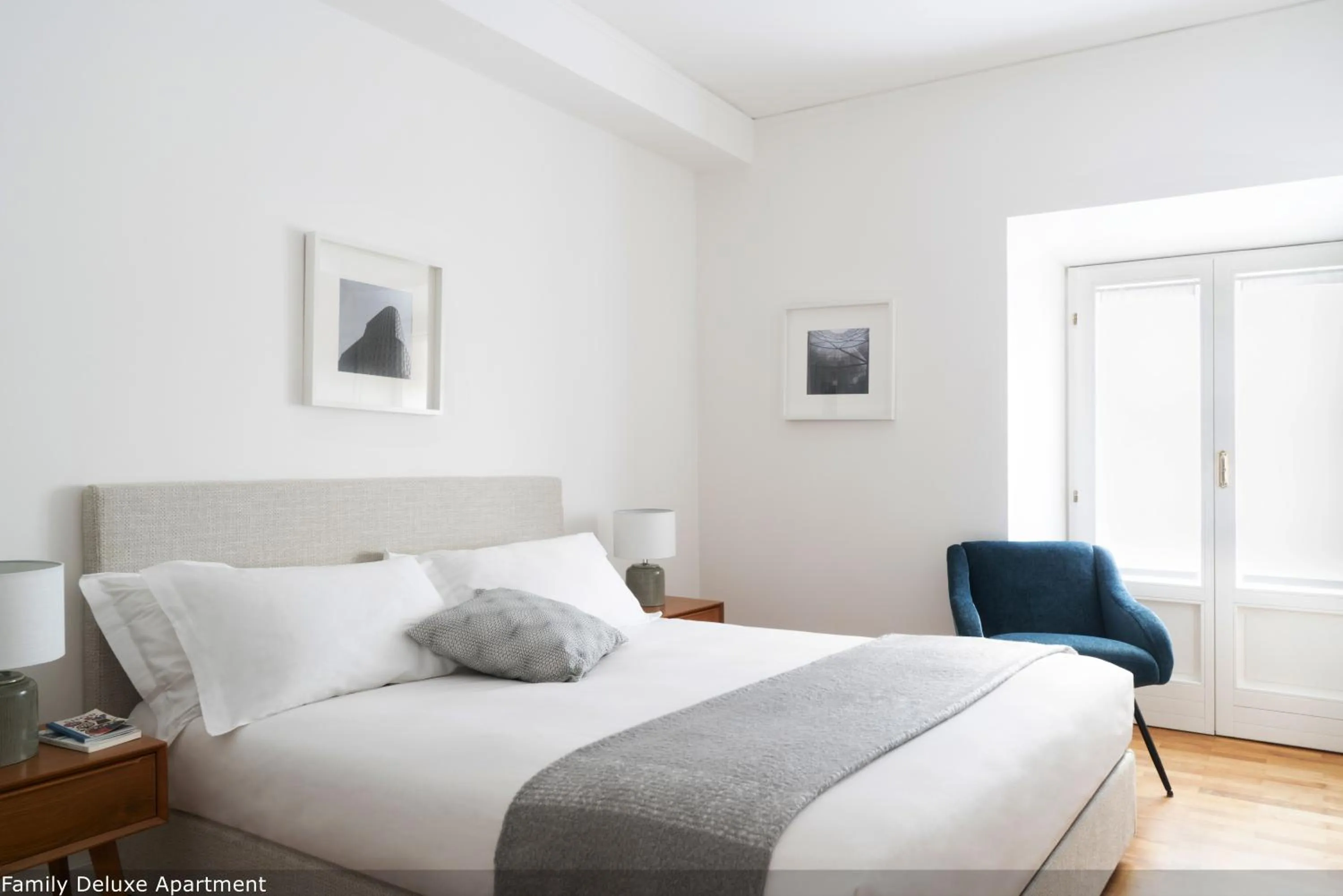 Bed in Brera Apartments in San Fermo