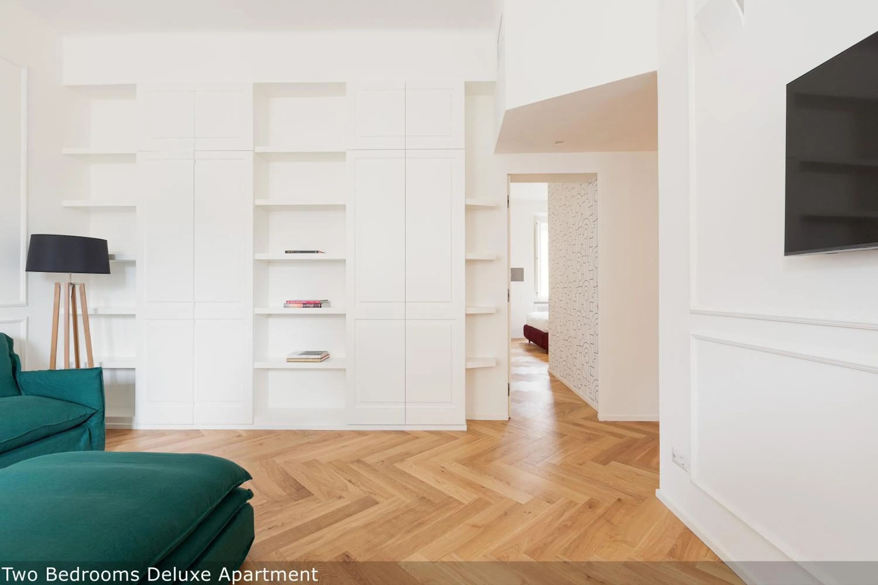 TV and multimedia in Brera Apartments in San Fermo