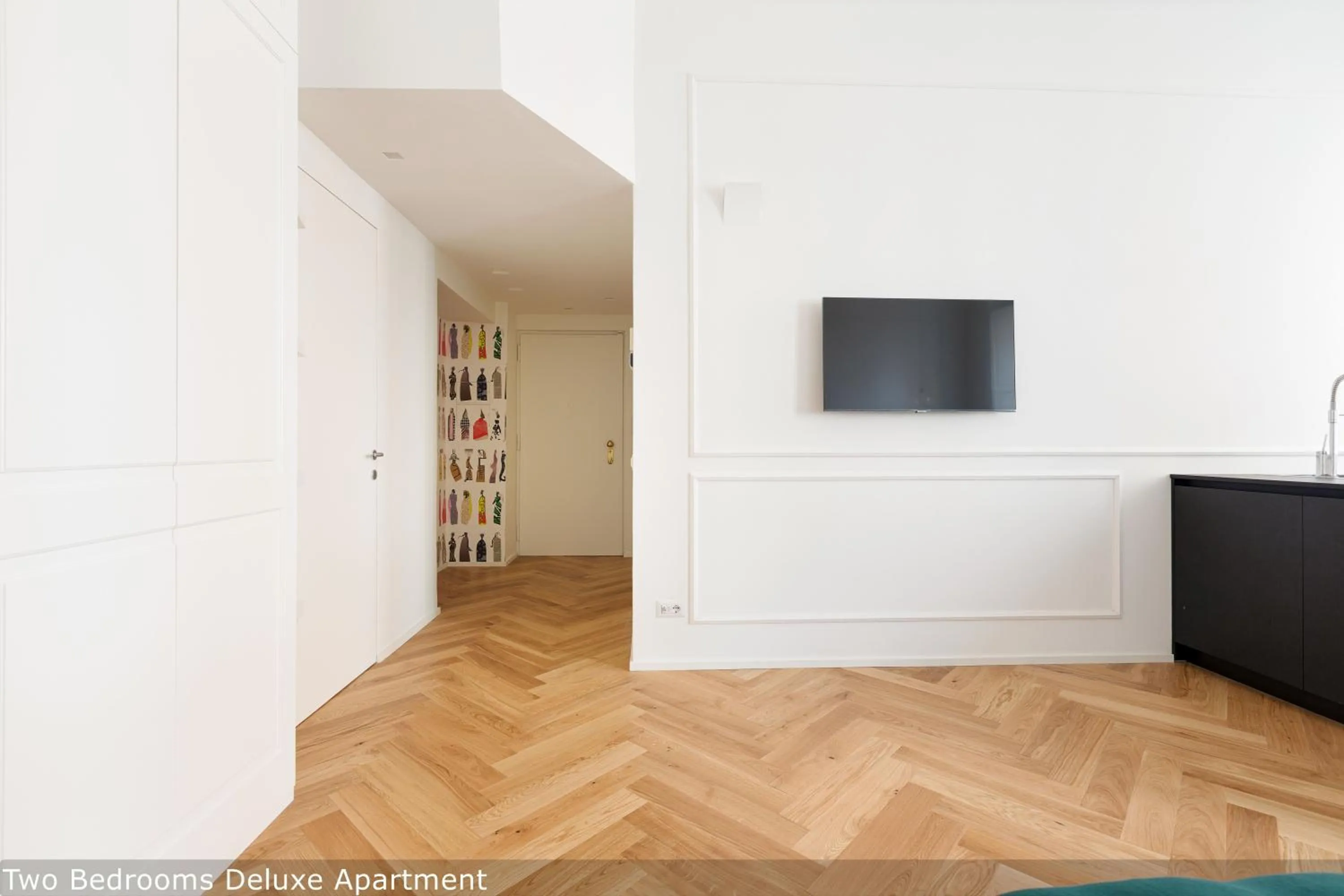 TV and multimedia in Brera Apartments in San Fermo